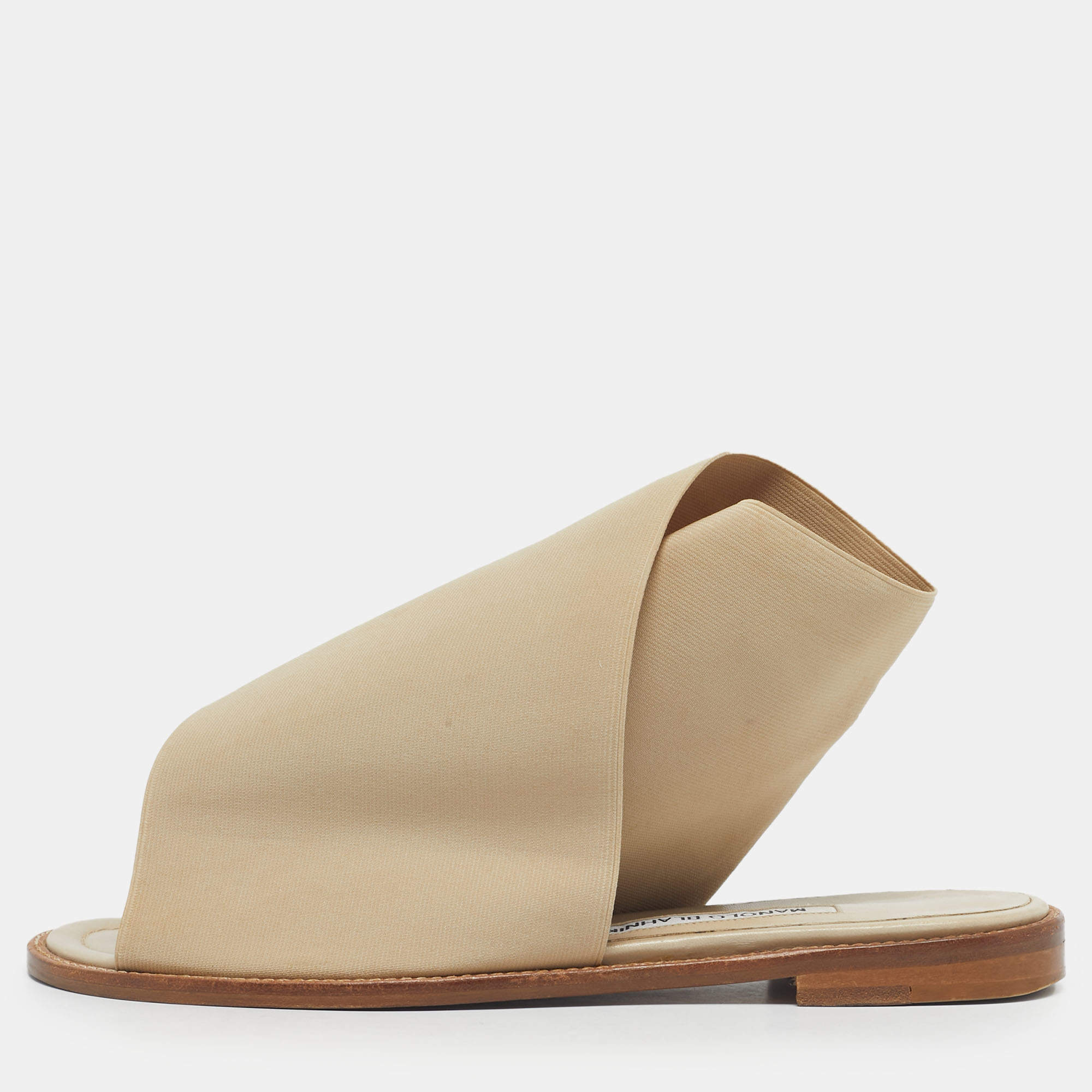 Pre Owned Manolo Blahnik Cream Fabric Flat Slides Size 39