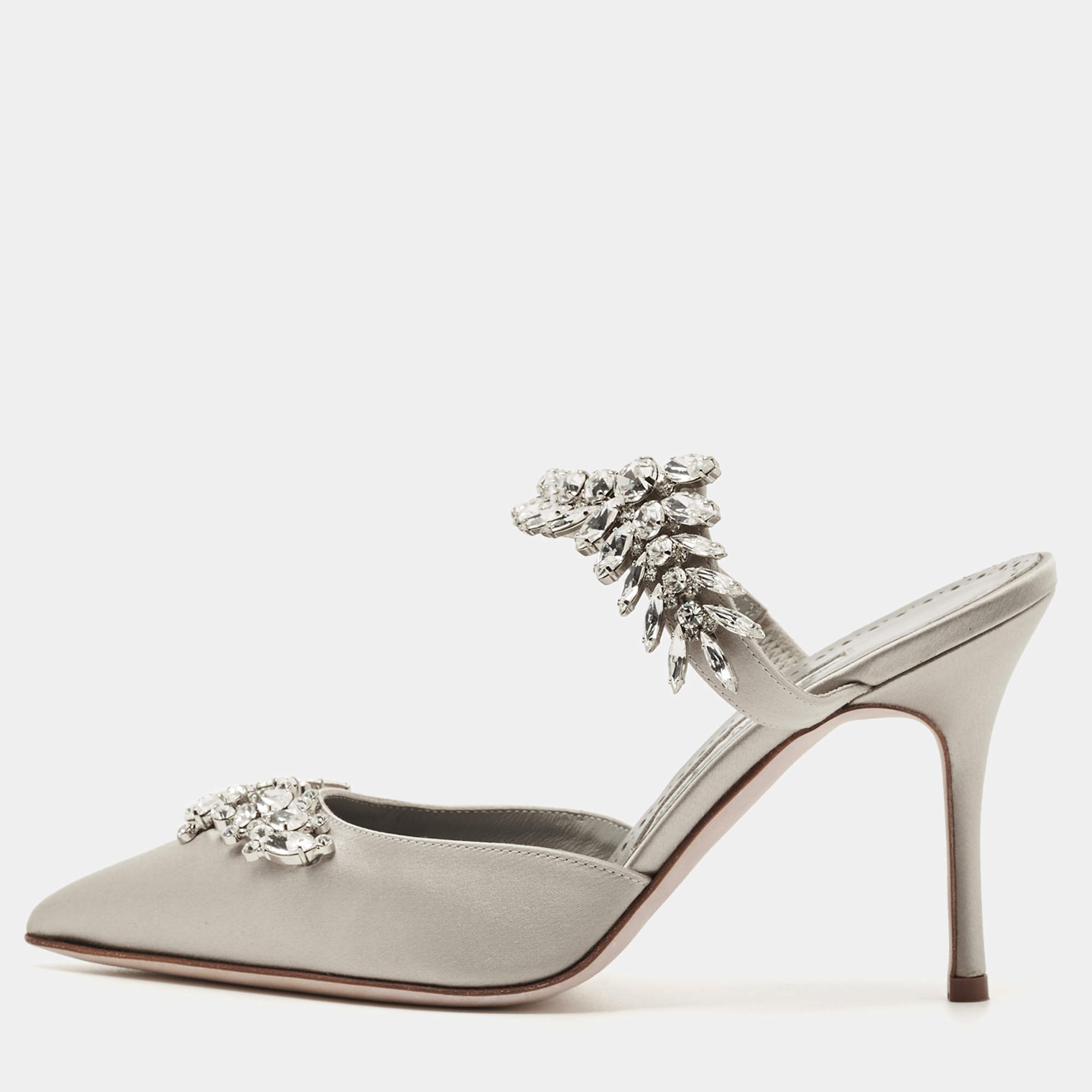 Pre Owned Manolo Blahnik Grey Satin Crystal Embellished Lurum Mules Size 36