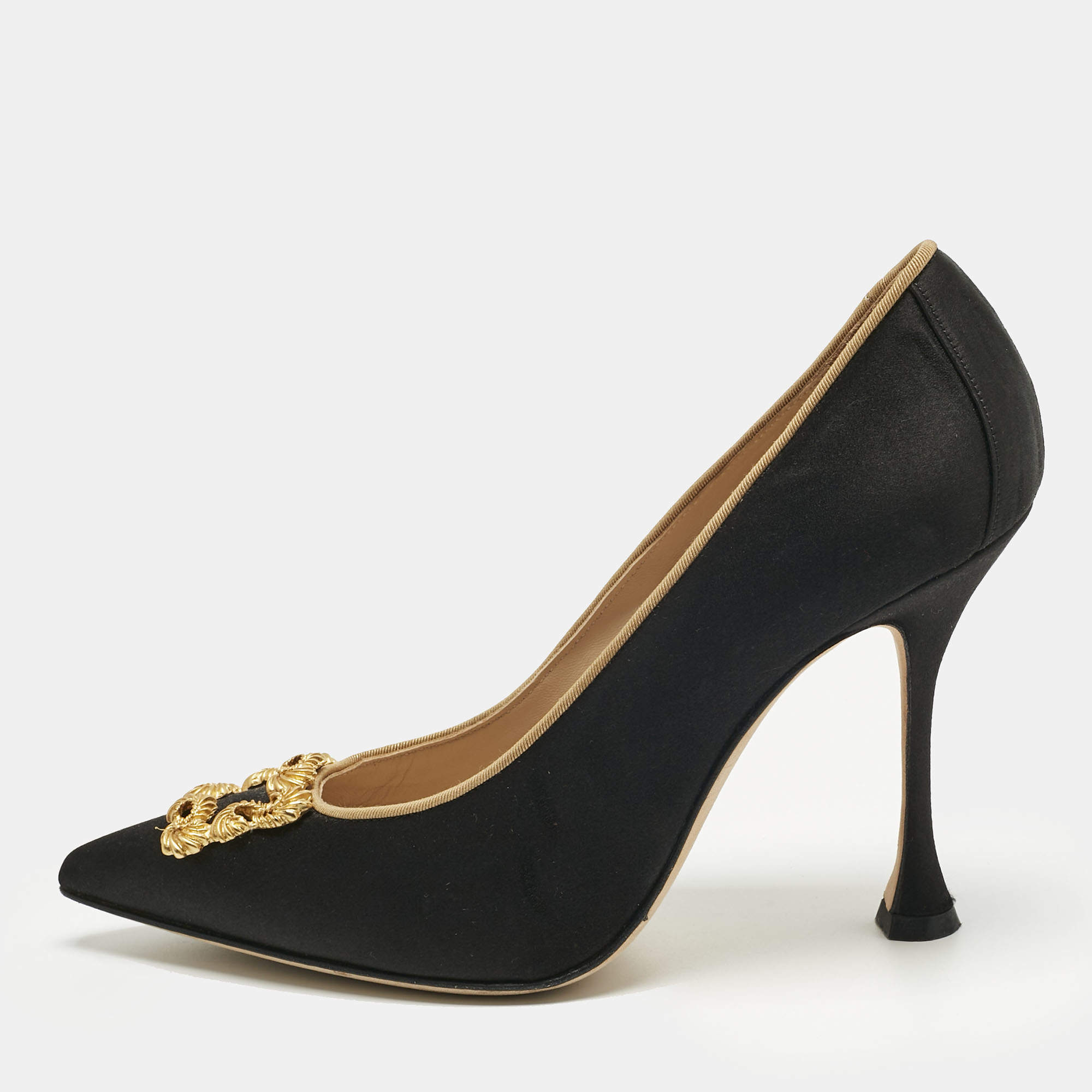 Pre Owned Manolo Blahnik Black Satin Hangisi Crystal Embellished Pumps Size 38