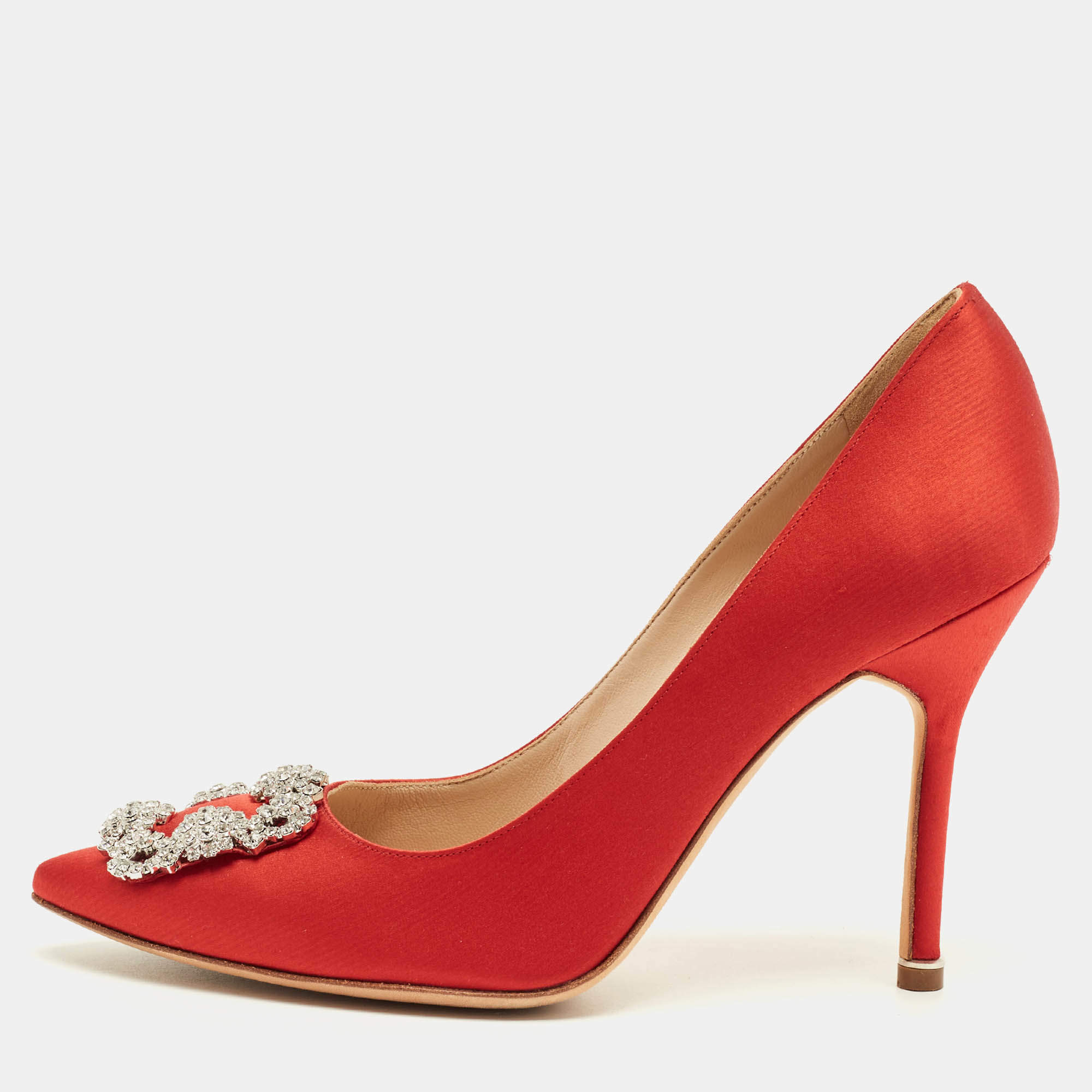 Pre Owned Manolo Blahnik Hangisi Size 38.5 Red Satin Pumps