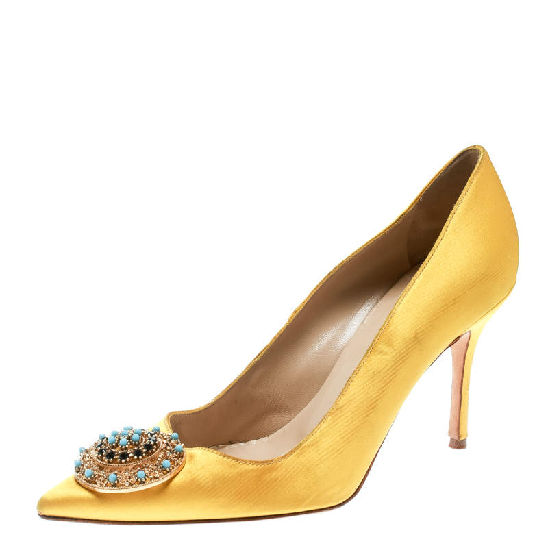 Manolo Blahnik Canary Yellow Satin Giuba Brooch Embellished Pumps Size ...