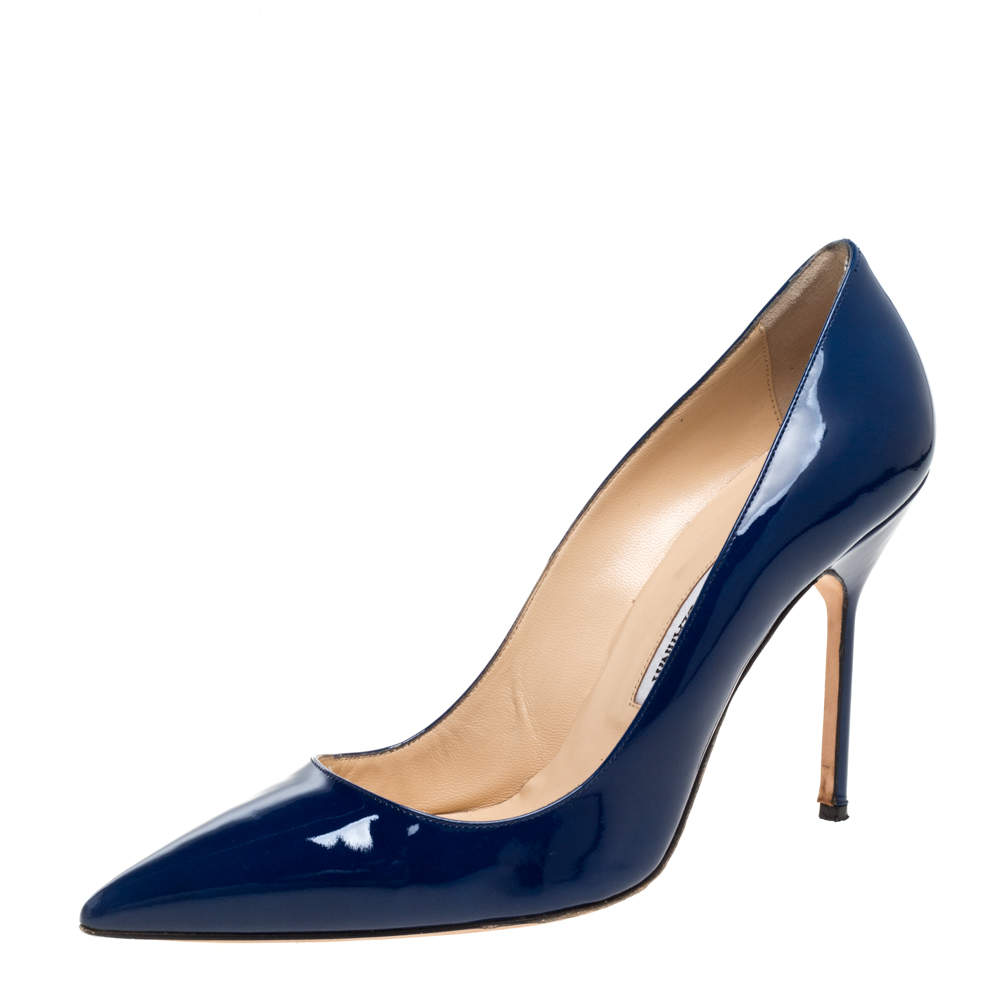 مملوكة مسبقًا Manolo Blahnik Blue Patent Leather BB Pointed Toe Pumps Size 40.5