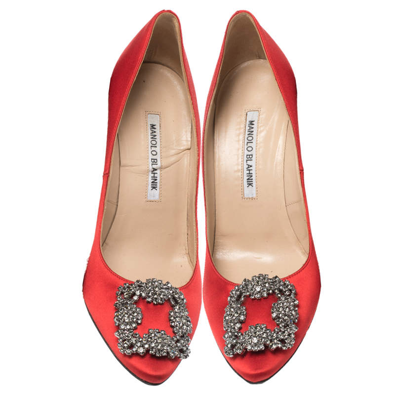 Pre Owned Manolo Blahnik Red Satin Hangisi Crystal Embellished Pointed Toe Pumps Size 38