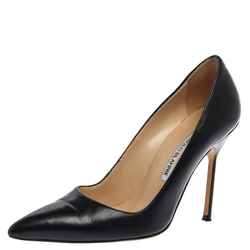 مملوكة مسبقًا حذاء كعب عالي مانولو بلانيك بي بي مقدمة مدببة جلد أسود مقاس 36