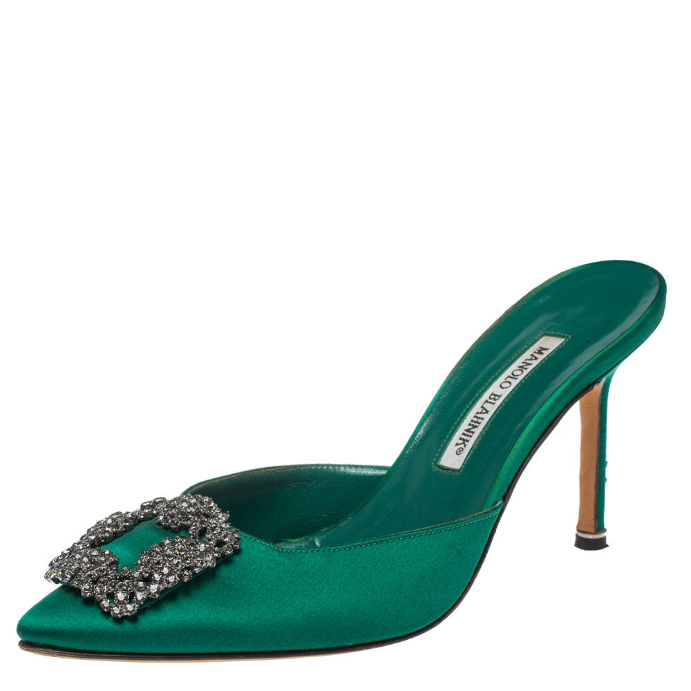 مملوكة مسبقًا Manolo Blahnik Green Satin Hangisi  Mules Sandal Size 39