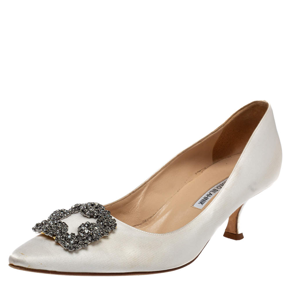 Pre Owned Manolo Blahnik White Satin Hangisi Crystal Embellished Pumps Size 40