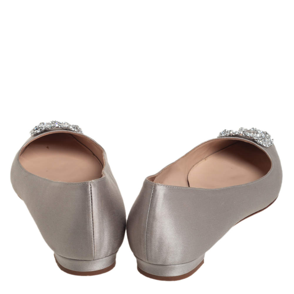 Pre Owned Manolo Blahnik Grey Satin Hangisi Ballet Flats Size 39