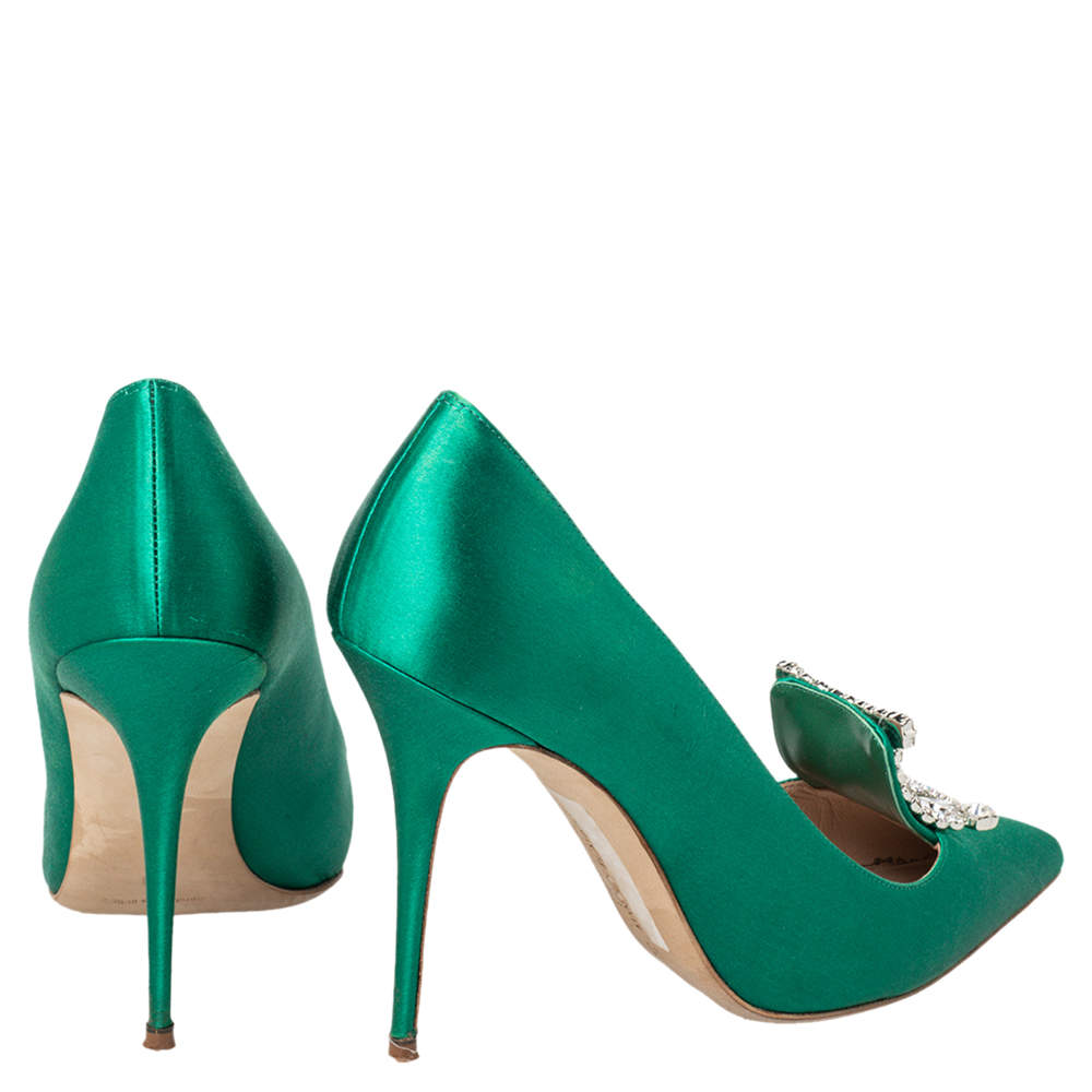 Pre Owned  Manolo Blahnik Green Satin Borlak Crystal Embellished Pointed Toe Pumps Size 40
