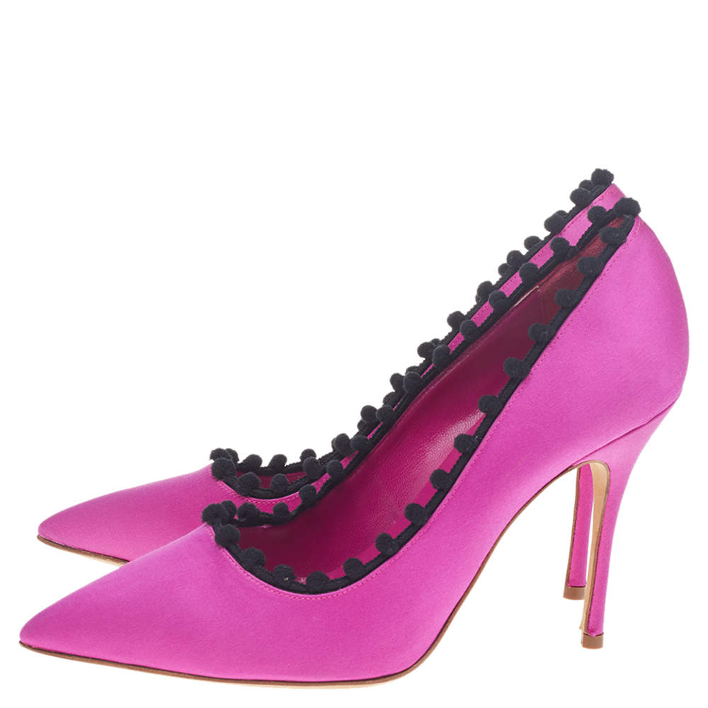 Pre Owned Manolo Blahnik Pink Satin BB Pointed Toe Pumps Size 38