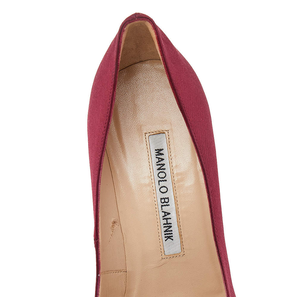 Pre Owned Manolo Blahnik Burgundy Satin Hangisi Pointed Toe Pumps Size 37