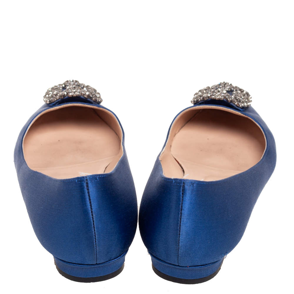 مملوكة مسبقًا Manolo Blahnik Blue Satin Hangisi Ballet Flats Size 39