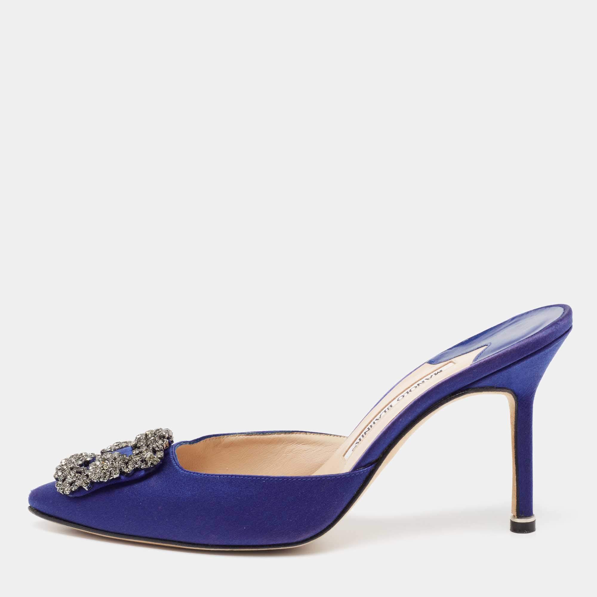 Pre Owned Manolo Blahnik Blue Satin Hangisi Pointed-Toe Mules Size 38.5