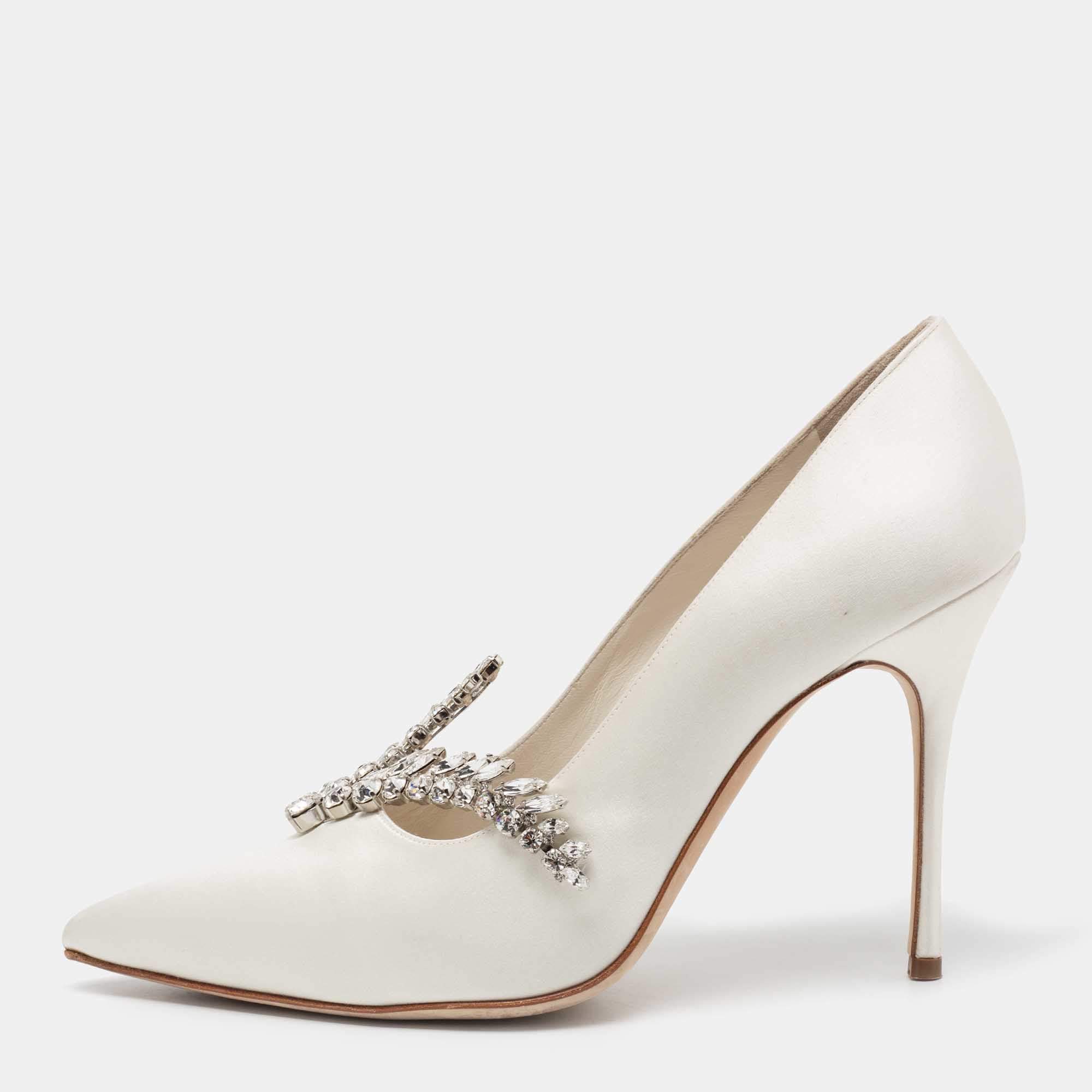Pre Owned Manolo Blahnik White Satin Shufti Jewel Embellished Pumps Size 40.5