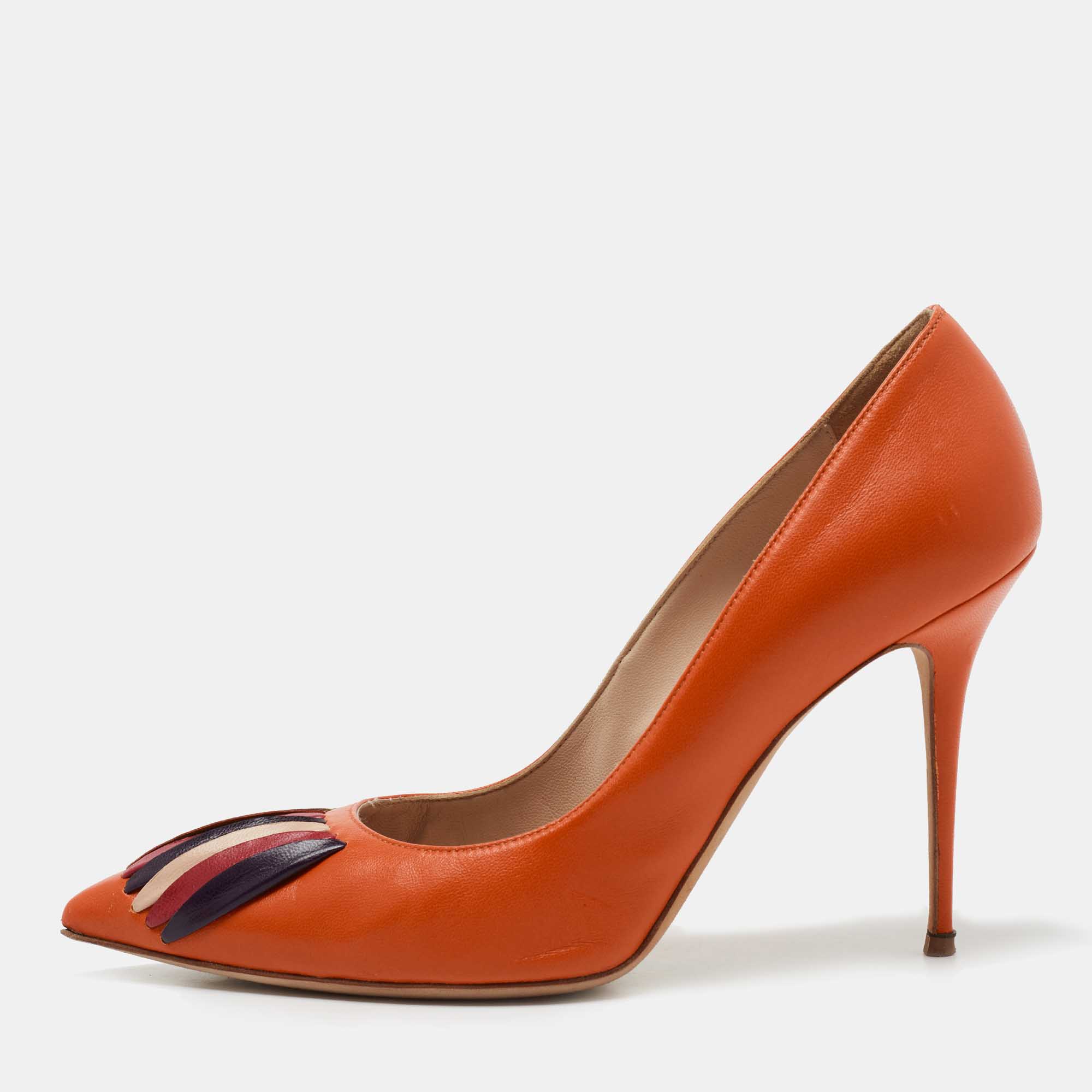 Pre Owned Manolo Blahnik Orange Leather Pointed-Toe Pumps Size 38.5