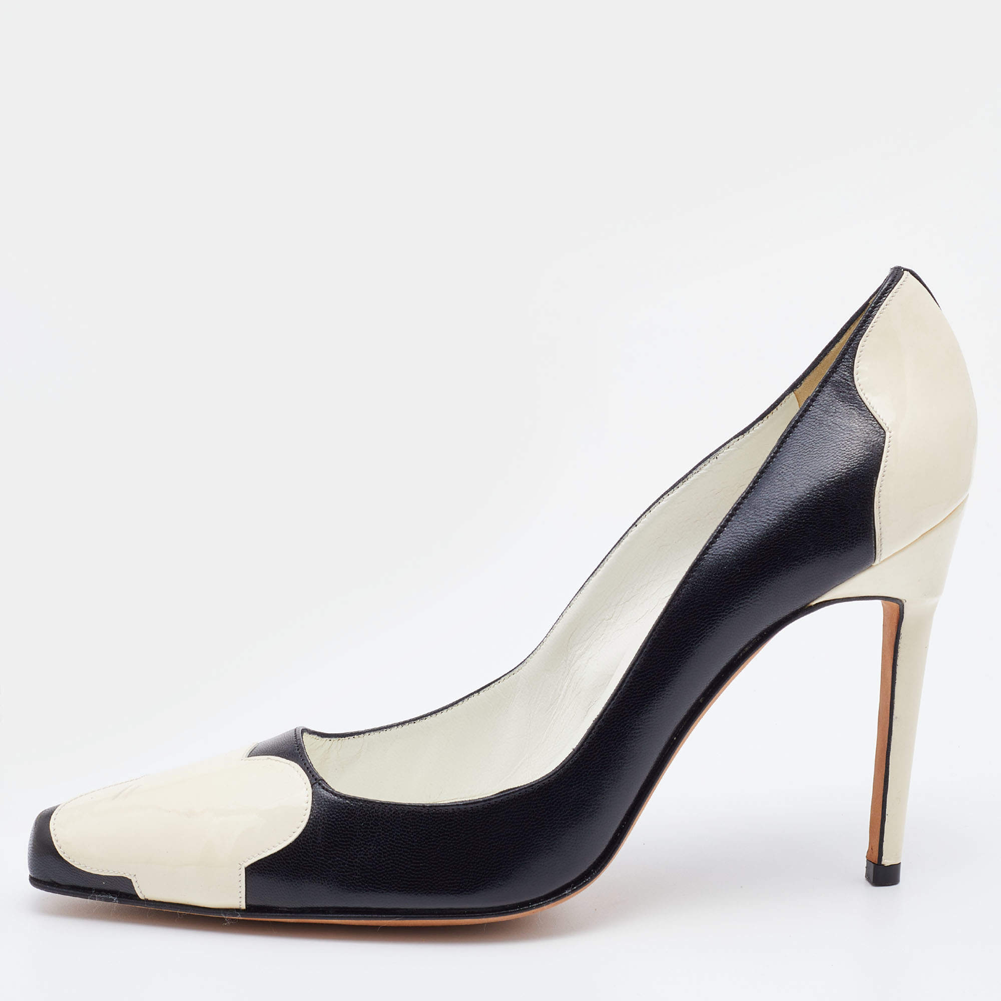 Pre Owned Manolo Blahnik Black/White Patent and Leather Square Toe Pumps Size 40.5