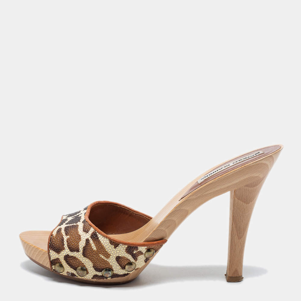 Pre Owned Manolo Blahnik Stingray Terry Wood  Slide Sandals Size 39