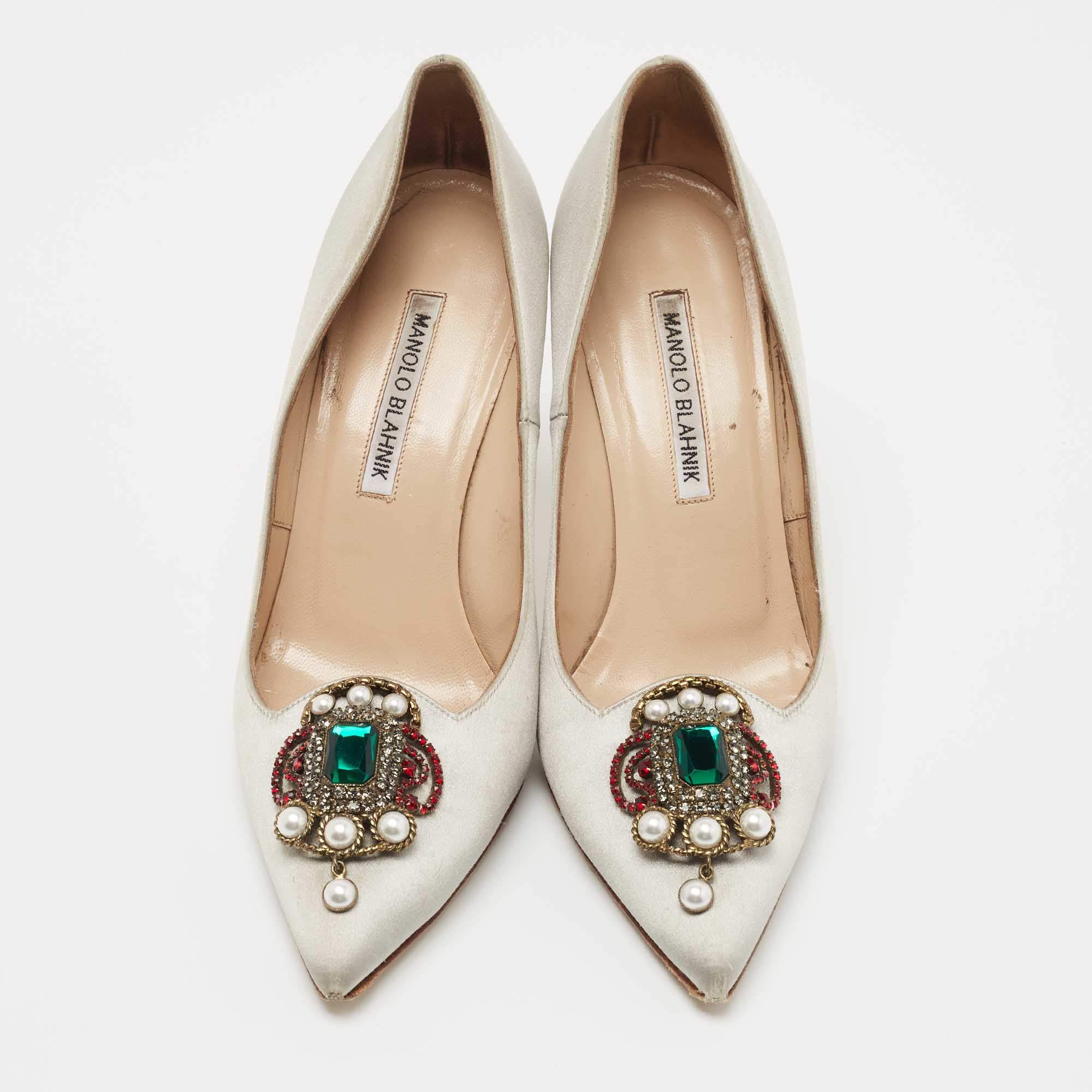Pre Owned Manolo Blahnik Grey Satin Eufrasia Pumps Size 38