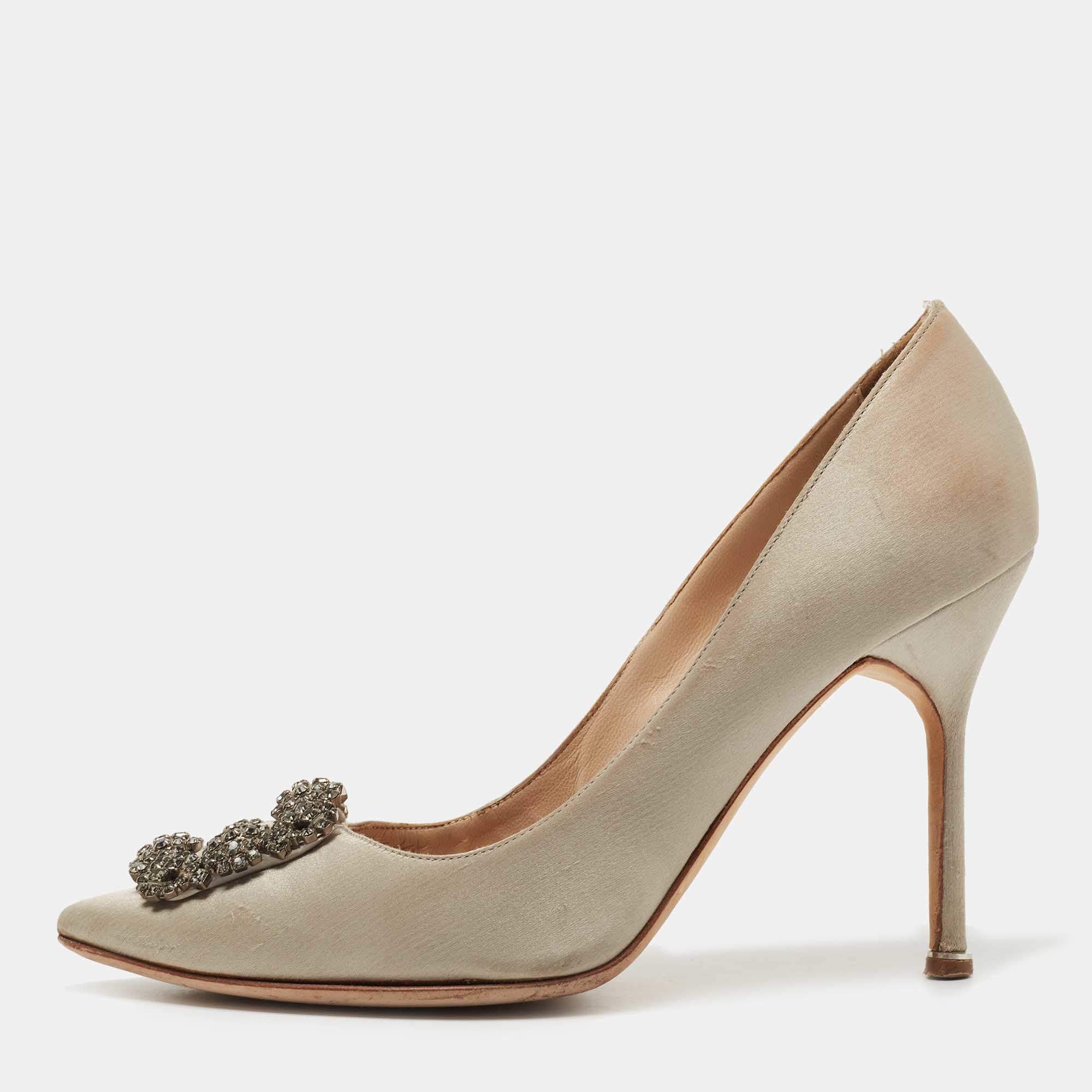 Pre Owned Manolo Blahnik Grey Satin Hangisi Pumps Size 39.5