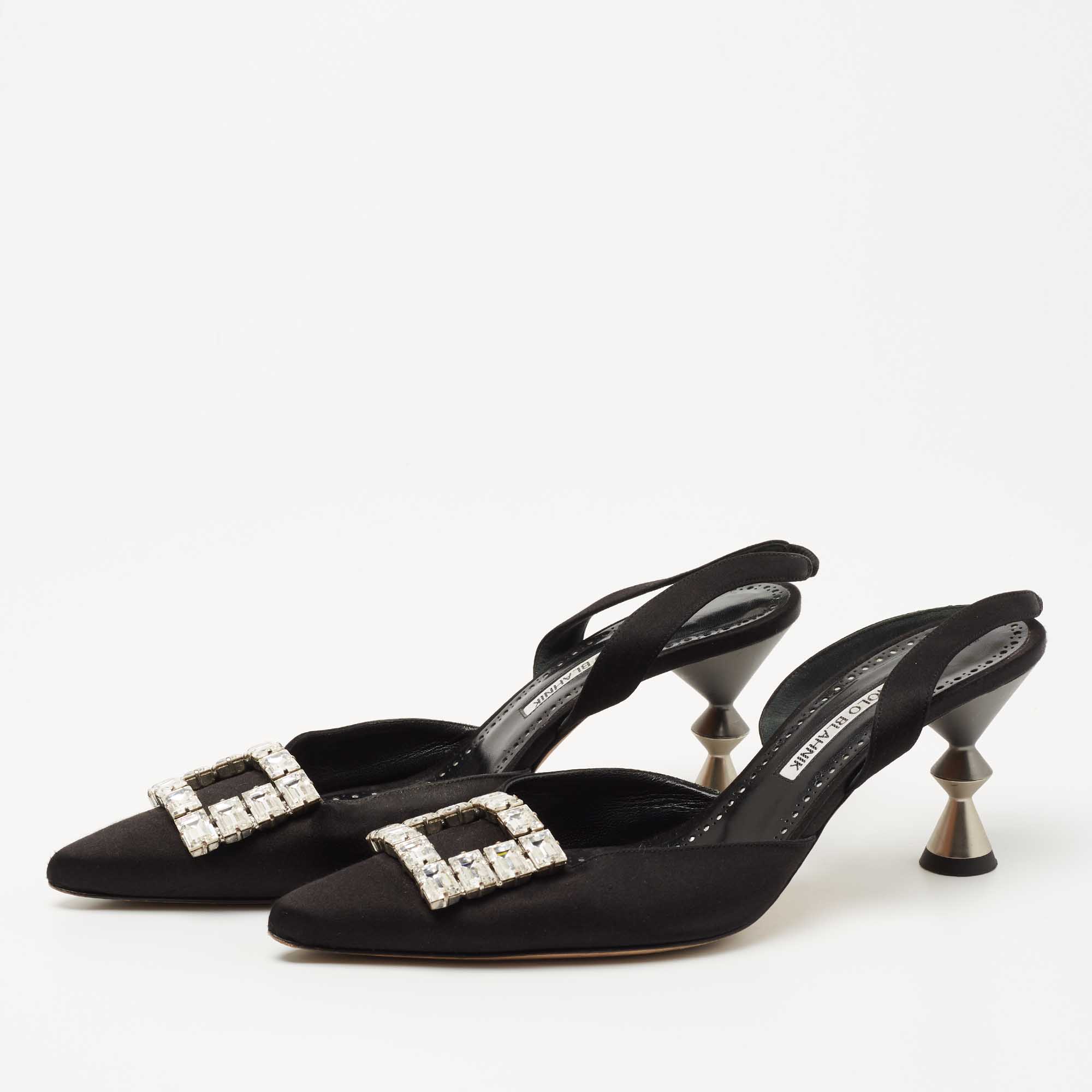 Herlipto】Medallion Slingback Pumps-