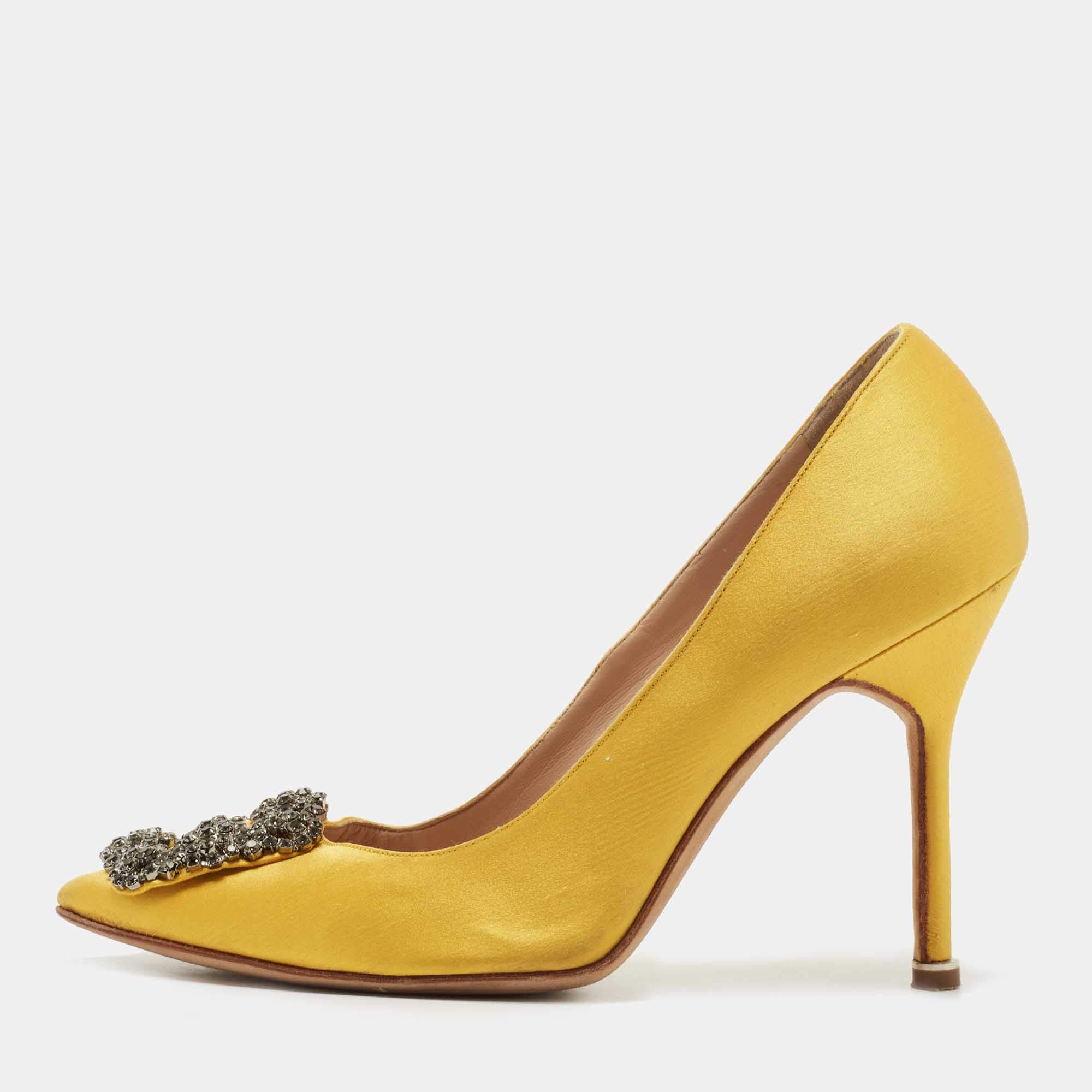 Pre Owned Manolo Blahnik Yellow Satin Hangisi Pumps Size 37