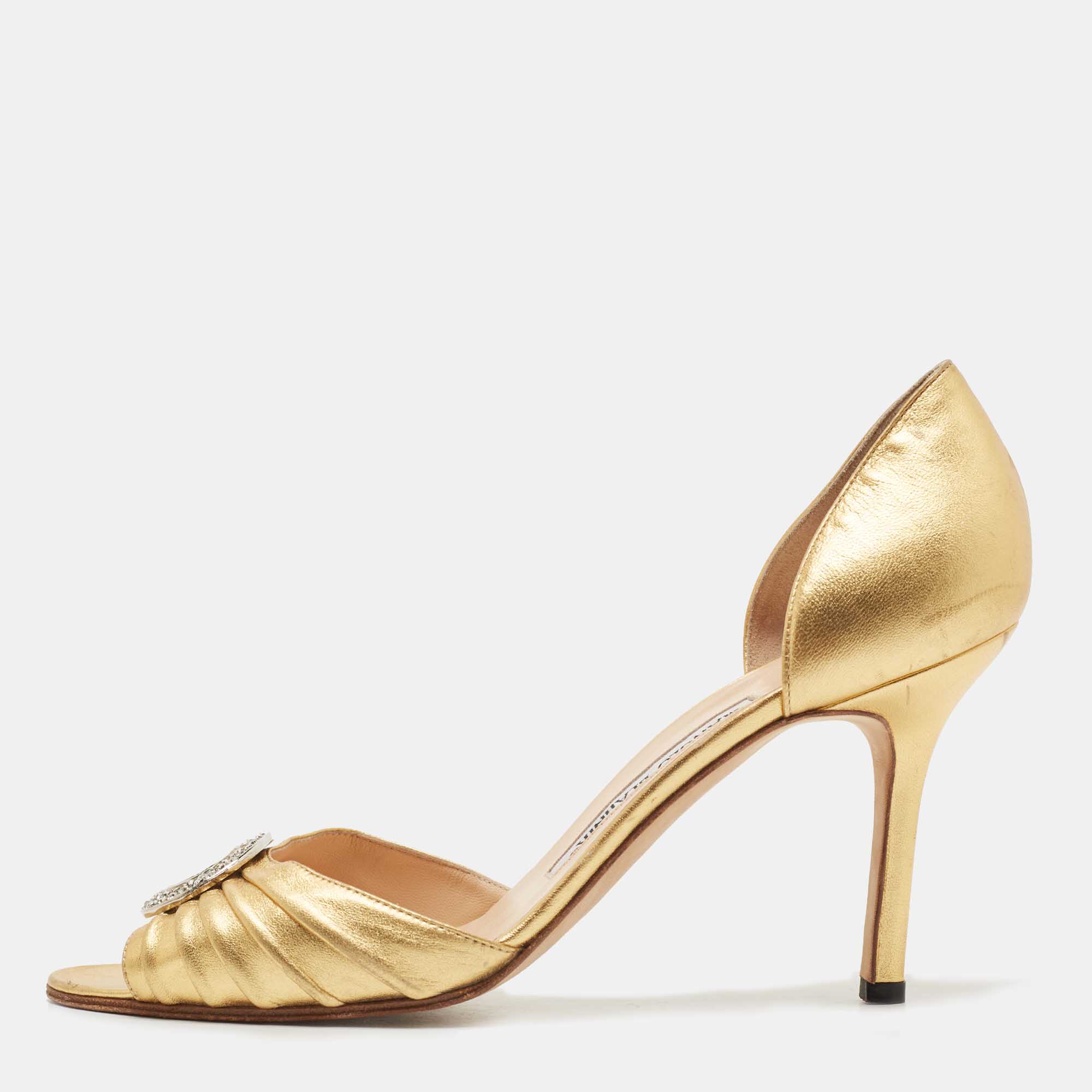 Pre Owned Manolo Blahnik Gold Leather Sedaraby Pumps Size 39