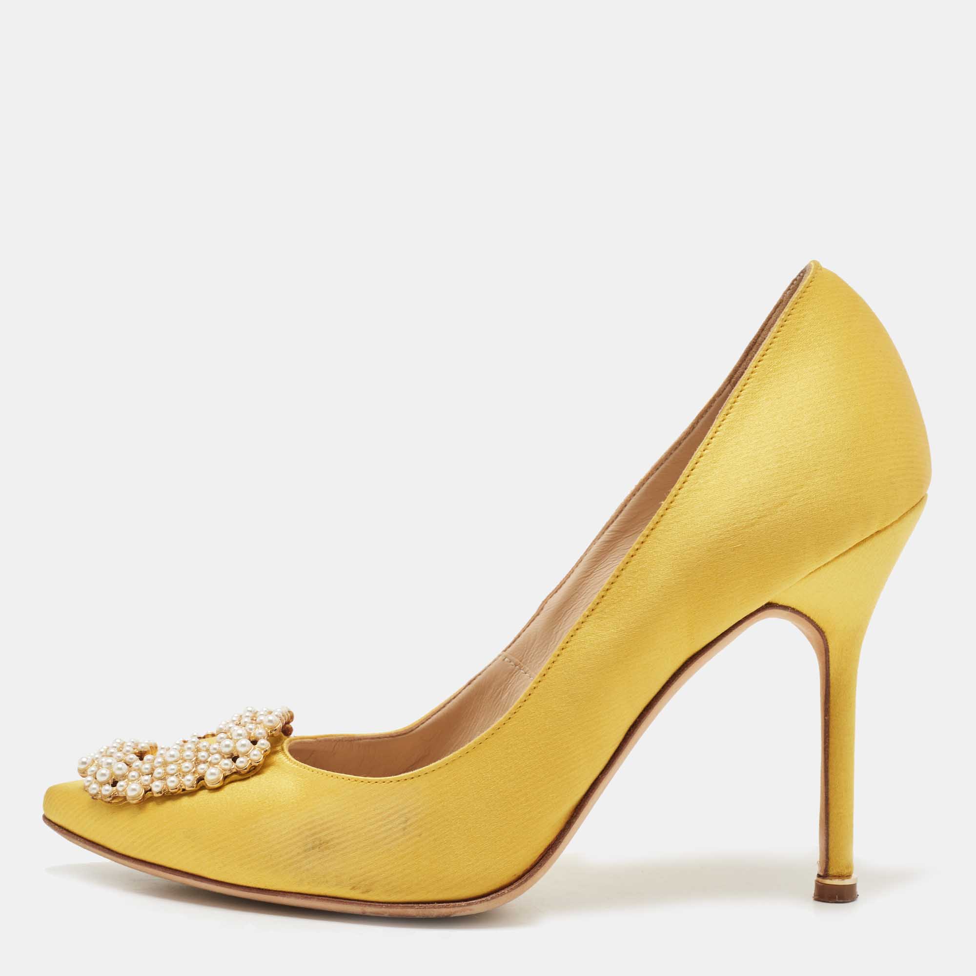 Pre Owned Manolo Blahnik Yellow Satin Hangisi Crystal Embellished Pointed Toe Pumps Size 39.5