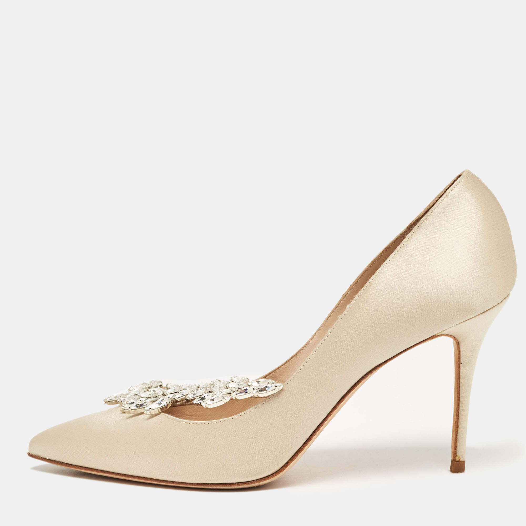 Pre Owned Manolo Blahnik Beige Satin Nadira Pumps Size 39