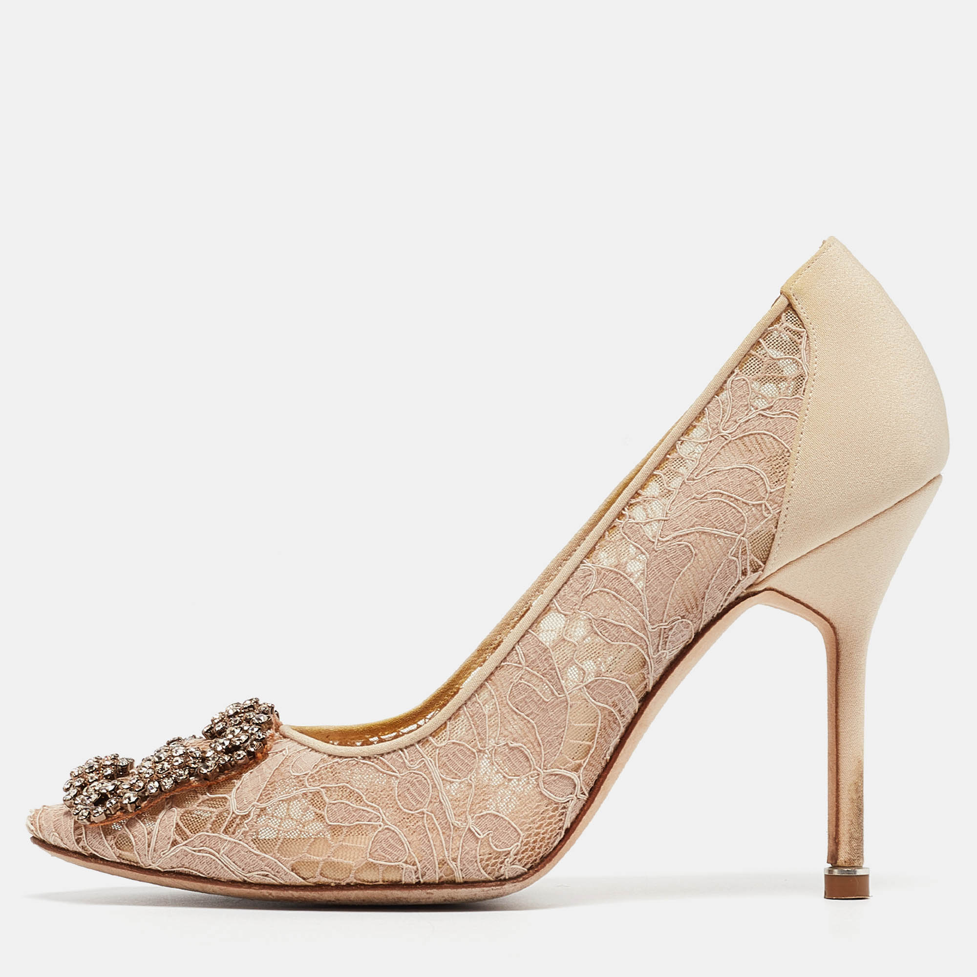 Pre Owned Manolo Blahnik Beige Lace and Satin Hangisi Pumps Size 36.5