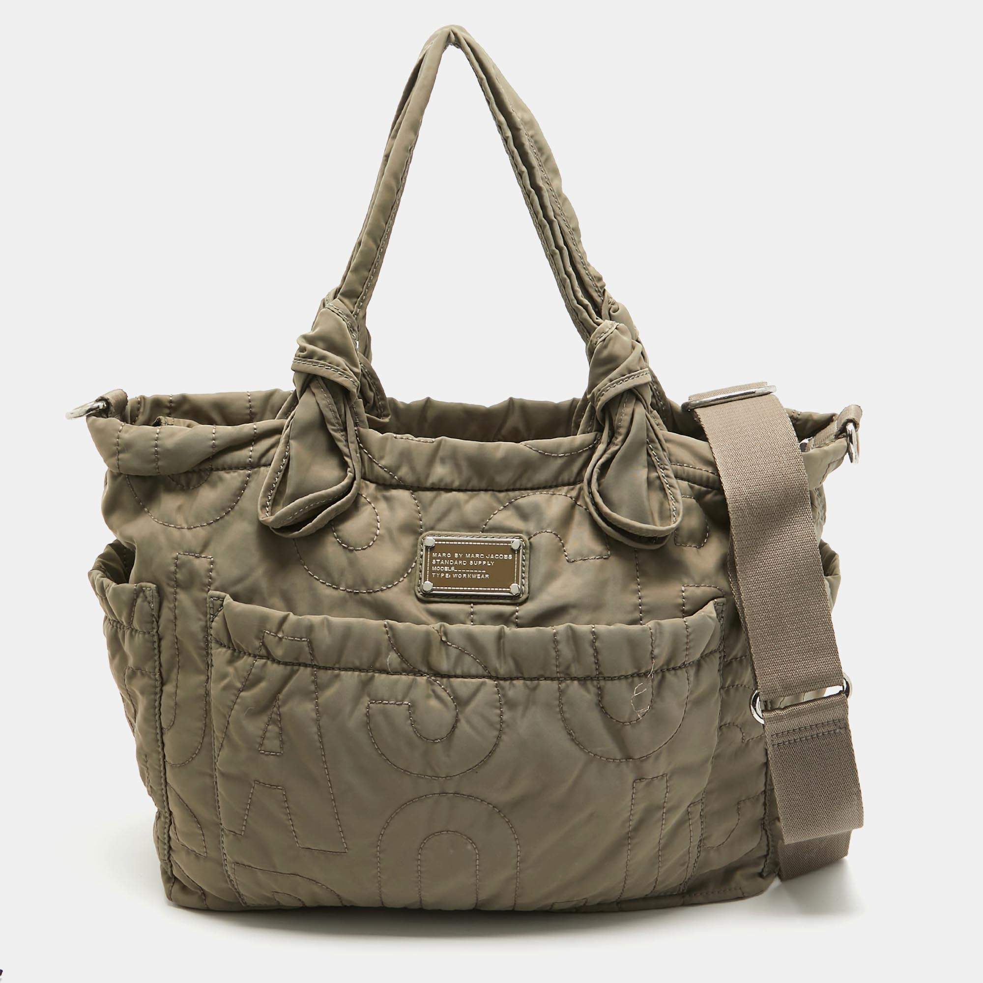 Pre Owned Marc by Marc Jacobs Grey Pretty Nylon Eliz-A Diaper Bag 