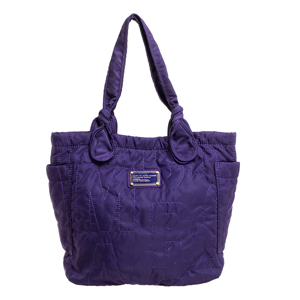 مملوكة مسبقًا حقيبة يد مارك باي مارك جاكوبس "بريتي" متوسطة نايلون بنفسجي