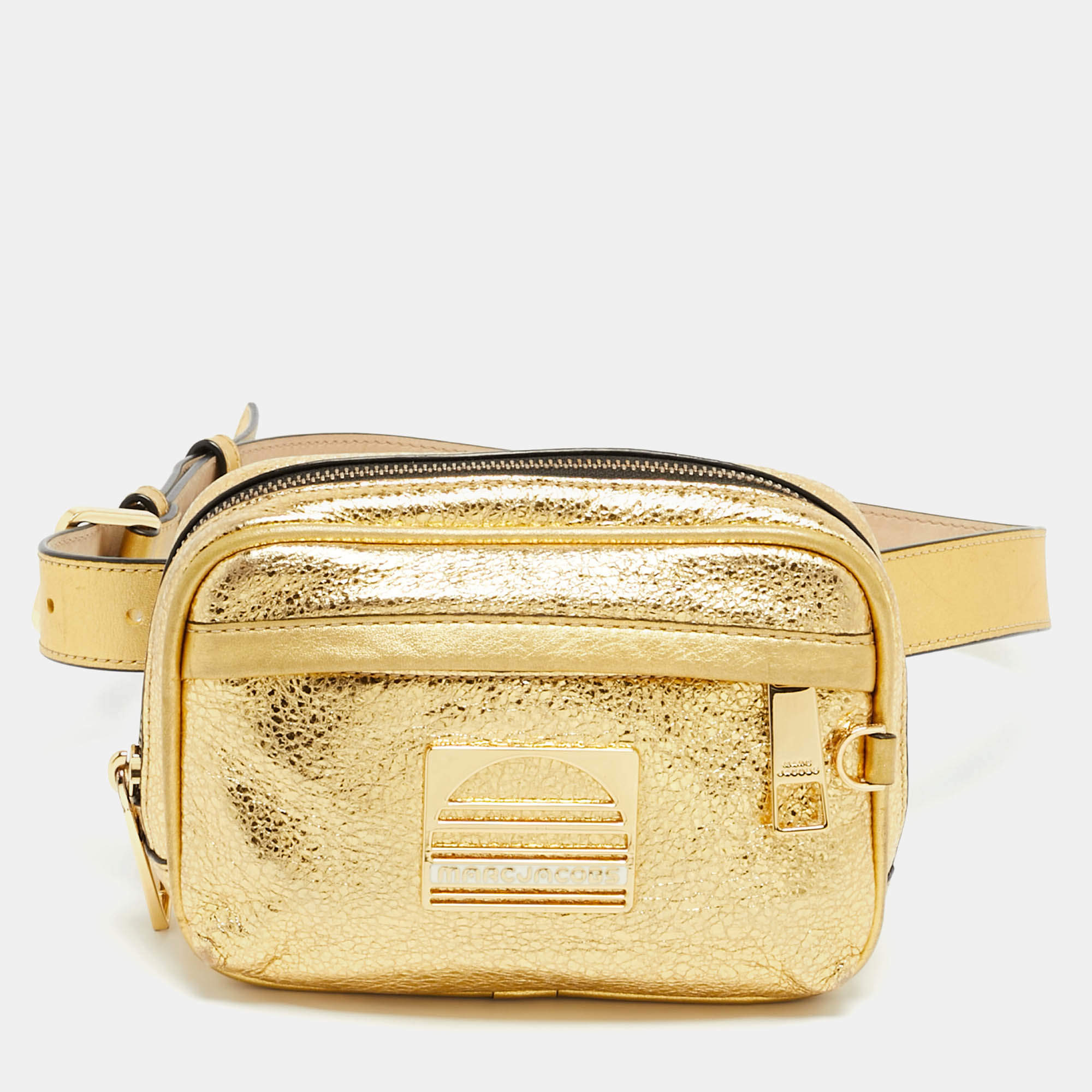 مملوكة مسبقًا Marc Jacobs Gold Crinkled Leather Sport Belt Bag