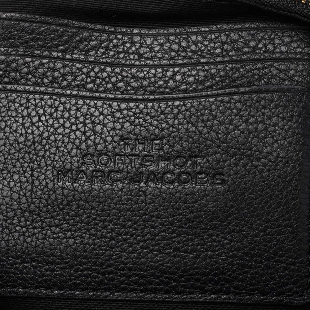 MARC JACOBS: The Softshot 27 bag in hammered leather - Black
