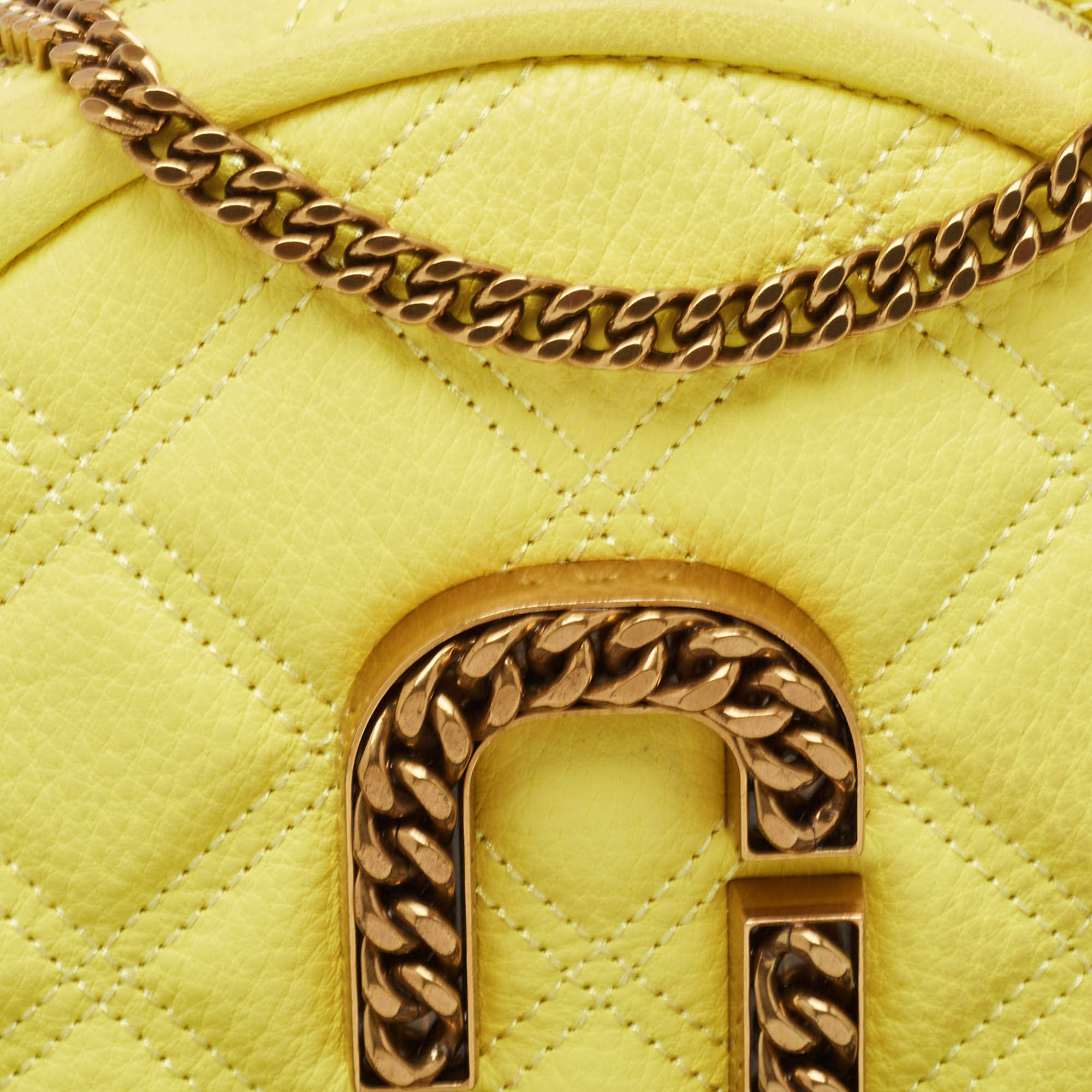 Pre Owned Marc Jacobs Powder Yellow The Status Round Crossbody Bag