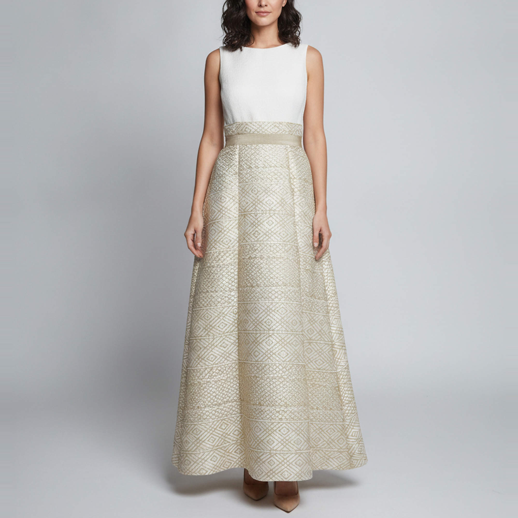 Pre Owned Max Mara Beige/Gold Crepe and Jacquard Pleated Maxi Dress M