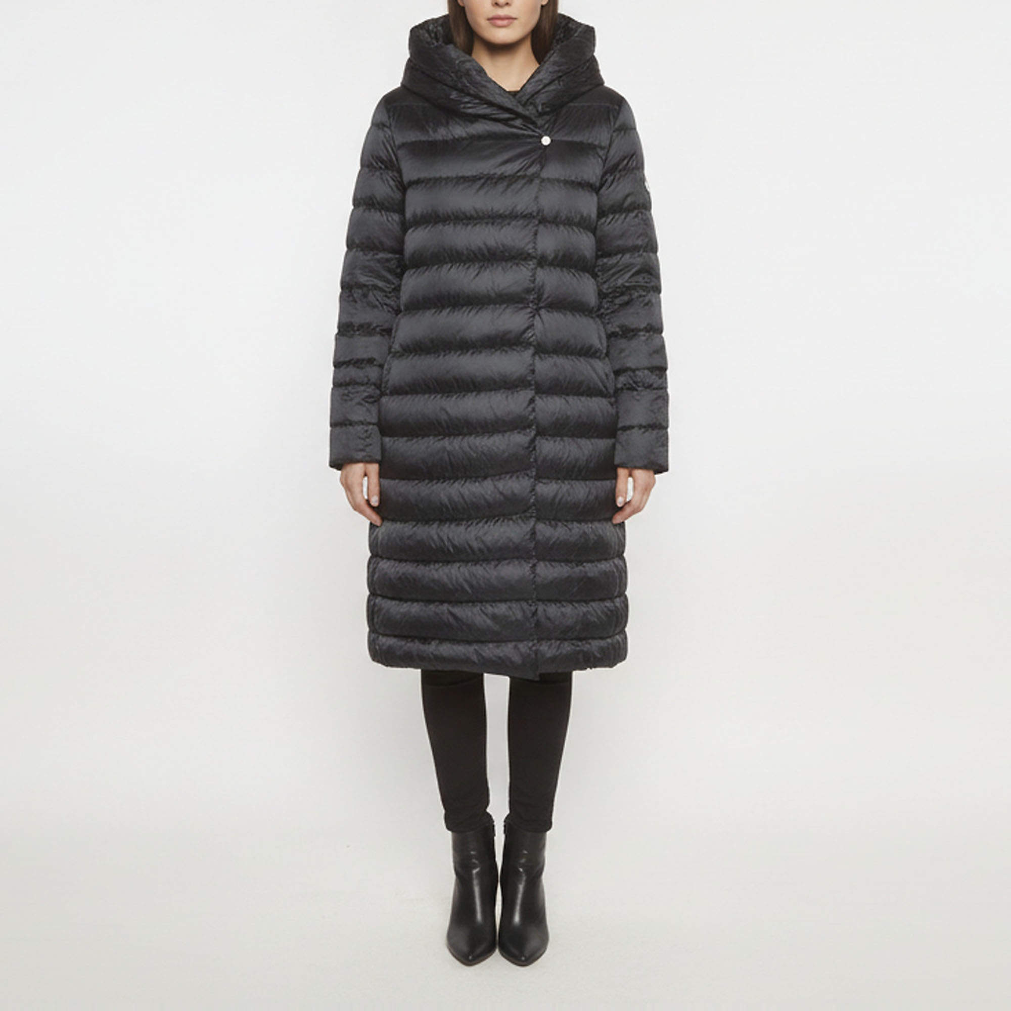 Pre Owned Max Mara The Cube Black Nylon Blend Reversible Quilted Novef Down Jacket L