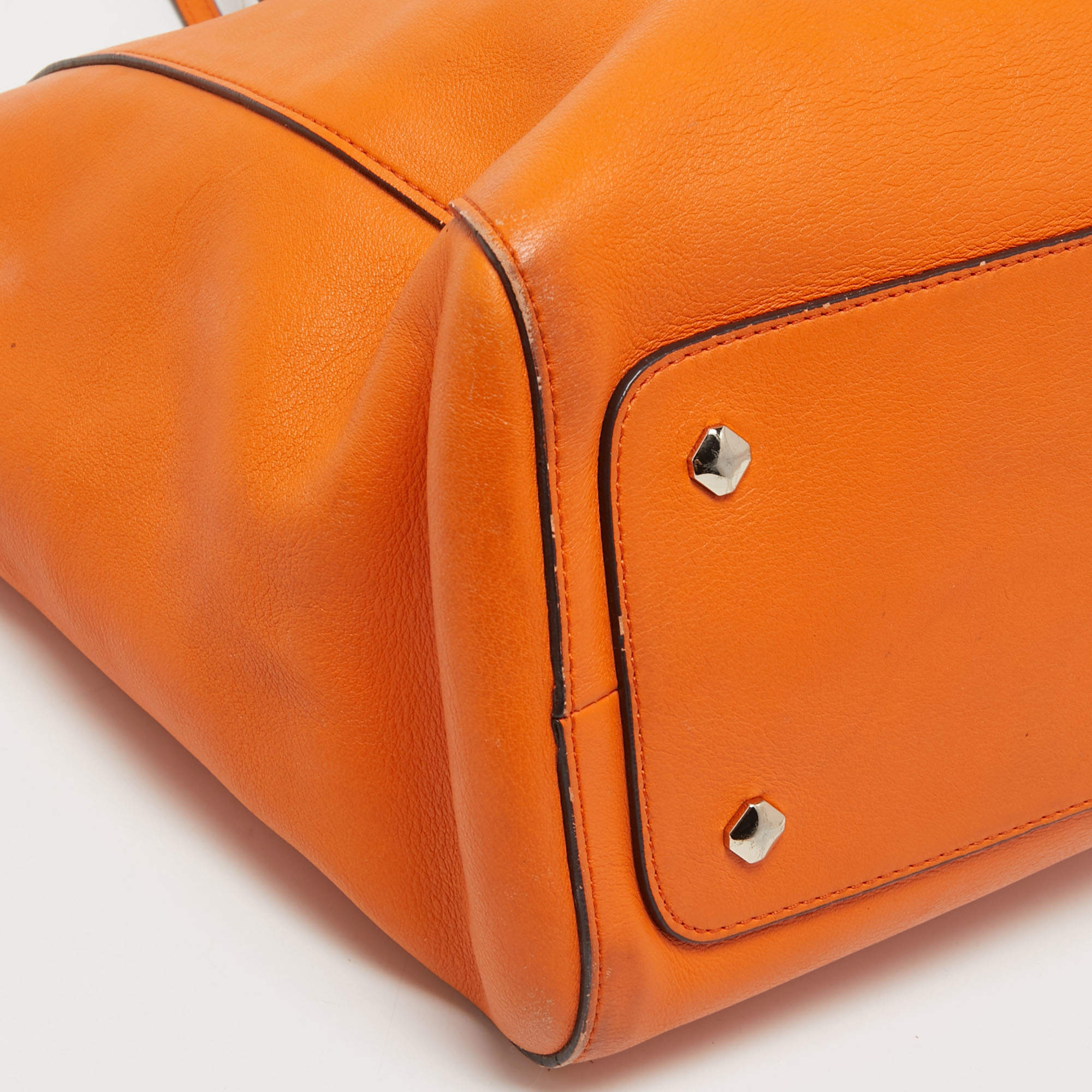 MCM Large Leather München Tote Bag in Orange