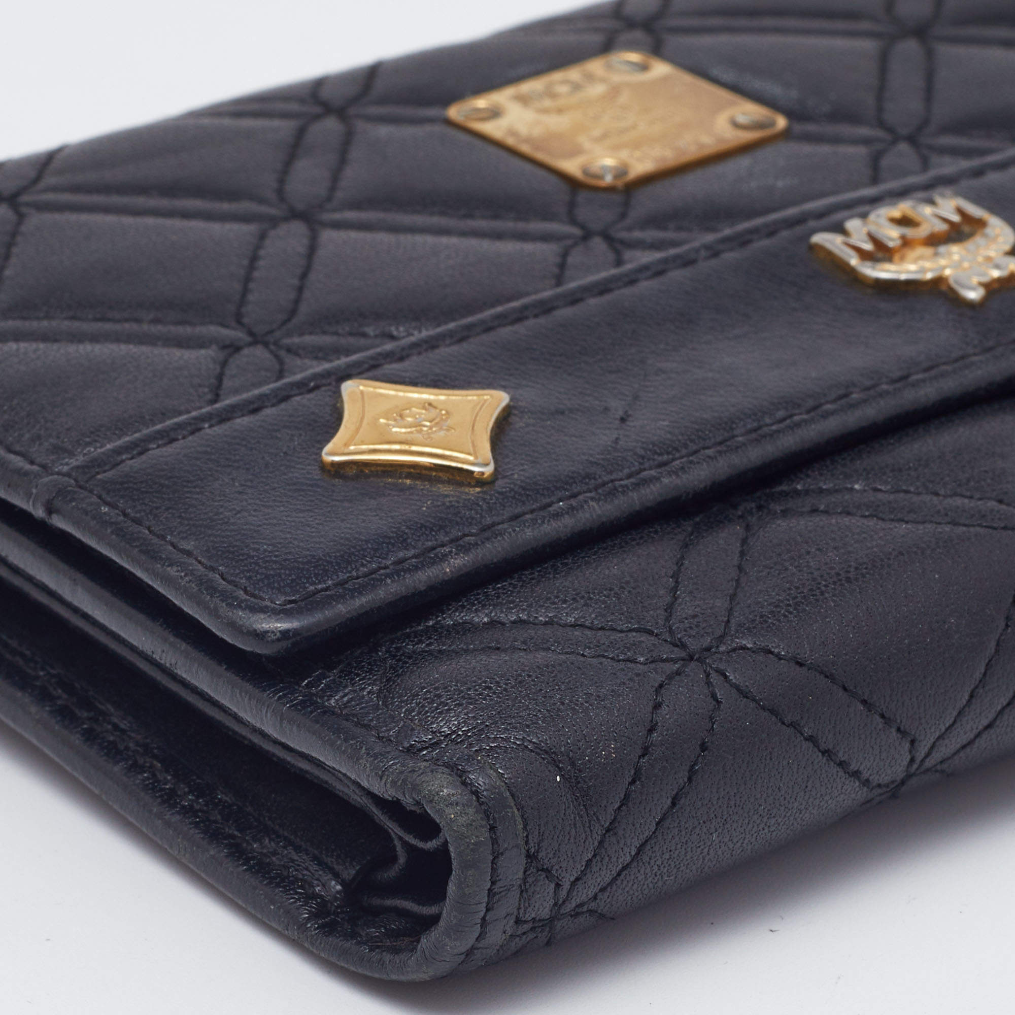 Chanel casino small coin purse, Women's Fashion, Bags & Wallets