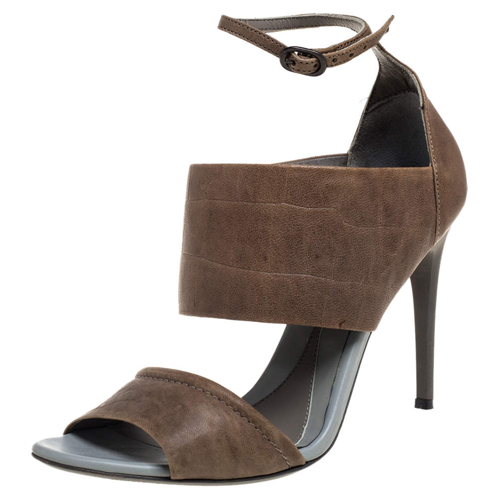 Pre Owned صندل أليكساندر ماكوين جلد نقشة التمساح رصاصي و بني مقاس 39