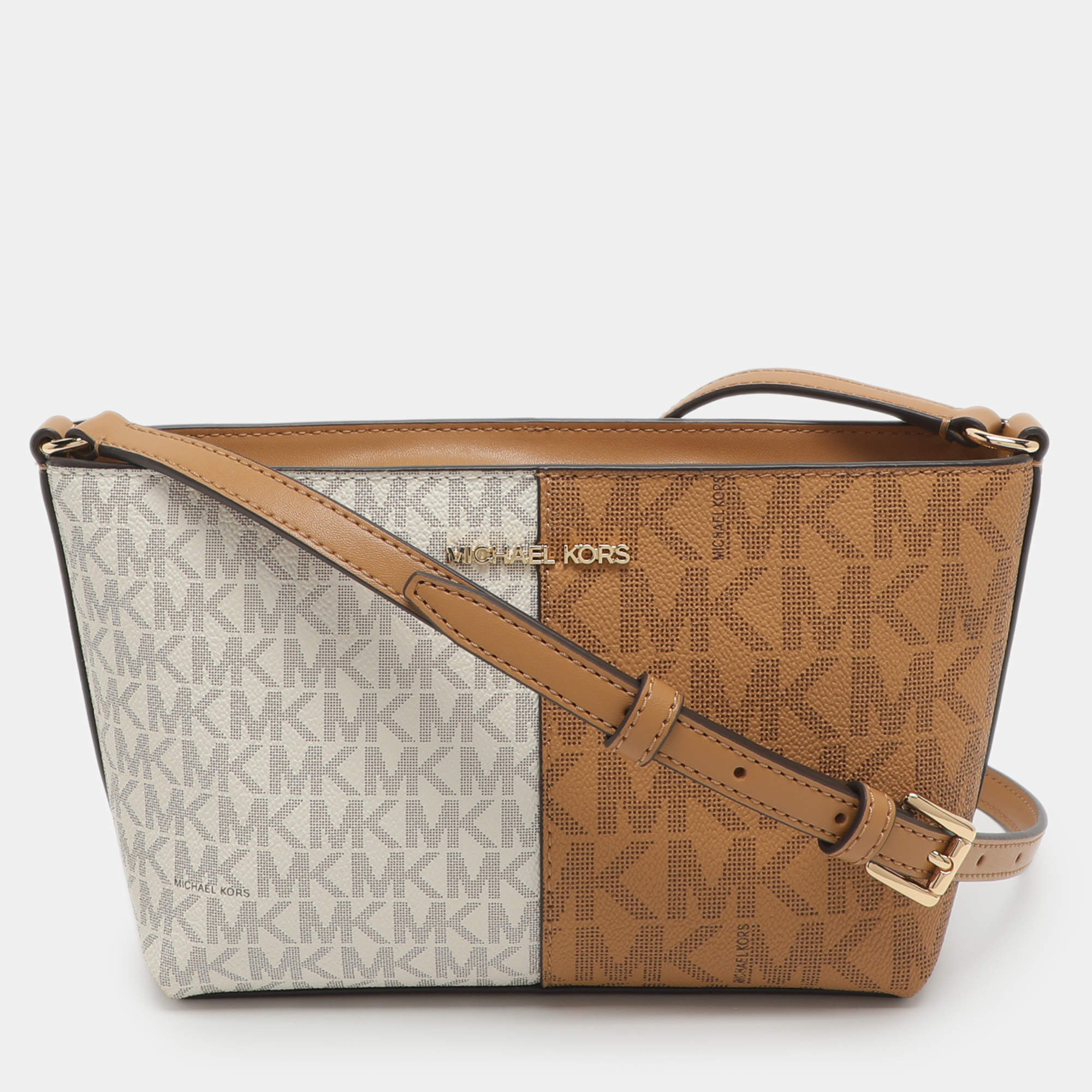 Pre Owned حقيبة كروس مايكل كورس جيت سيت صغيرة بيج/أوبتيك وايت من قماش التوقيع المطلي