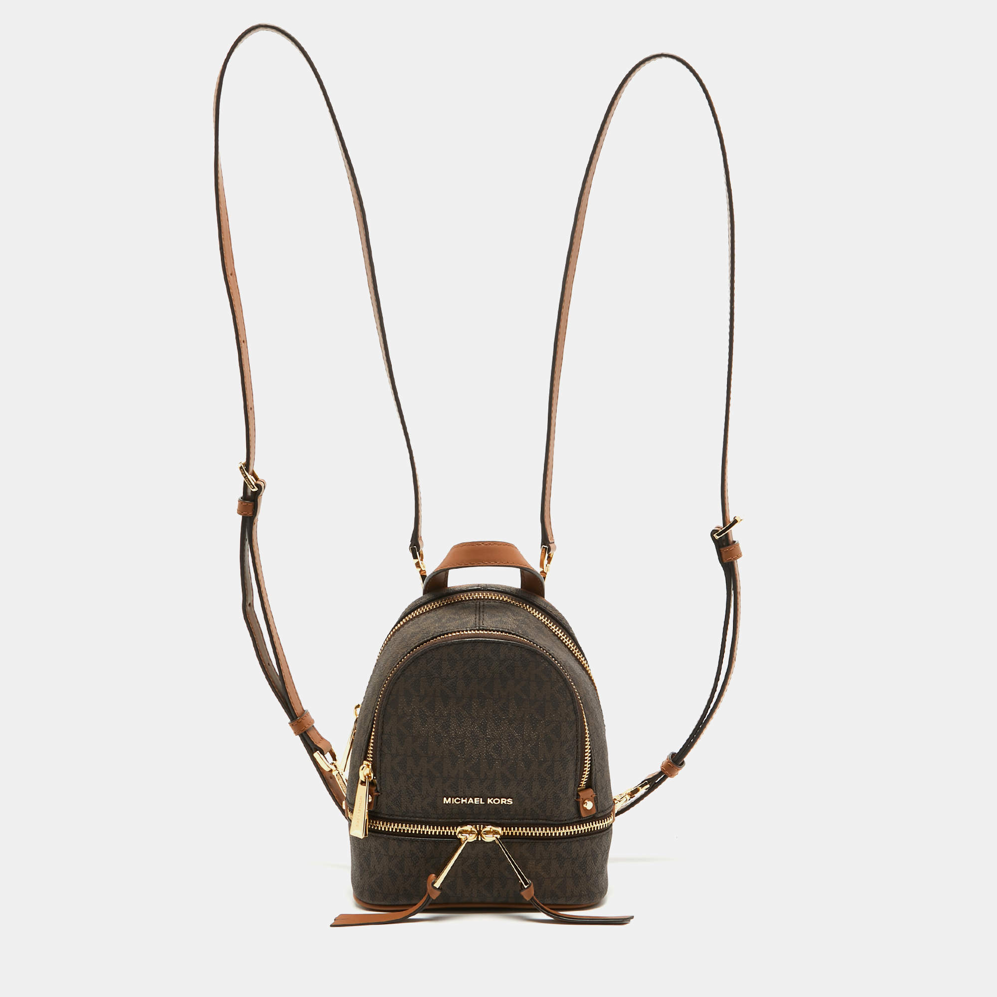 Metallic signature clearance rhea zip backpack