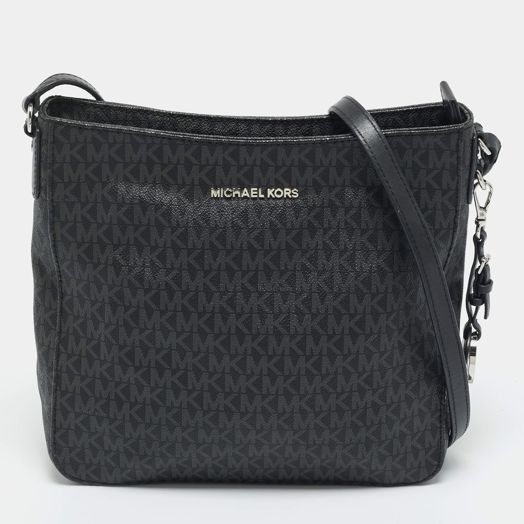 Pre Owned Michael Kors Black/Grey Signature Coated Canvas Large Messenger Bag