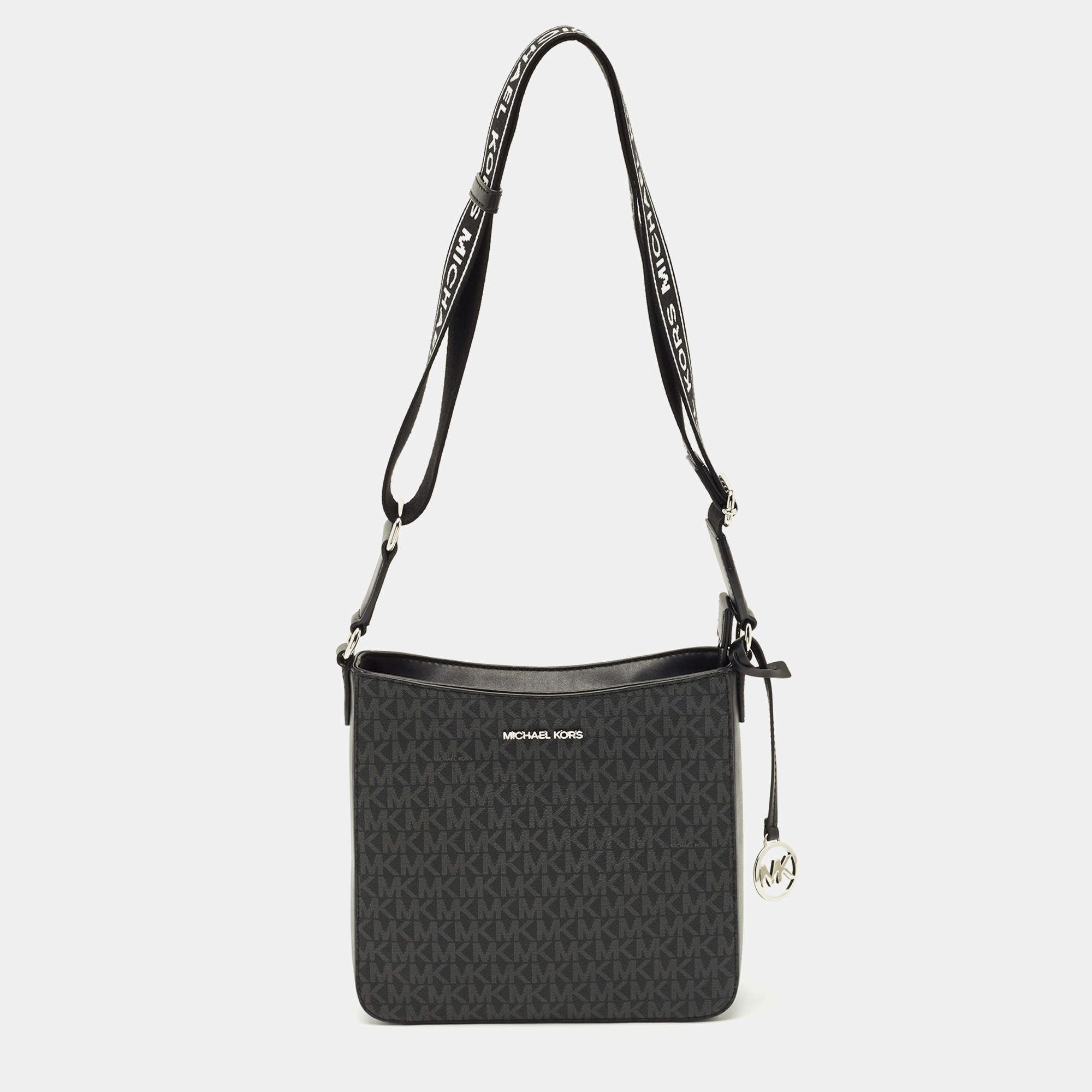 Pre Owned Michael Kors Black Signature Coated Canvas Jet Set Crossbody Bag