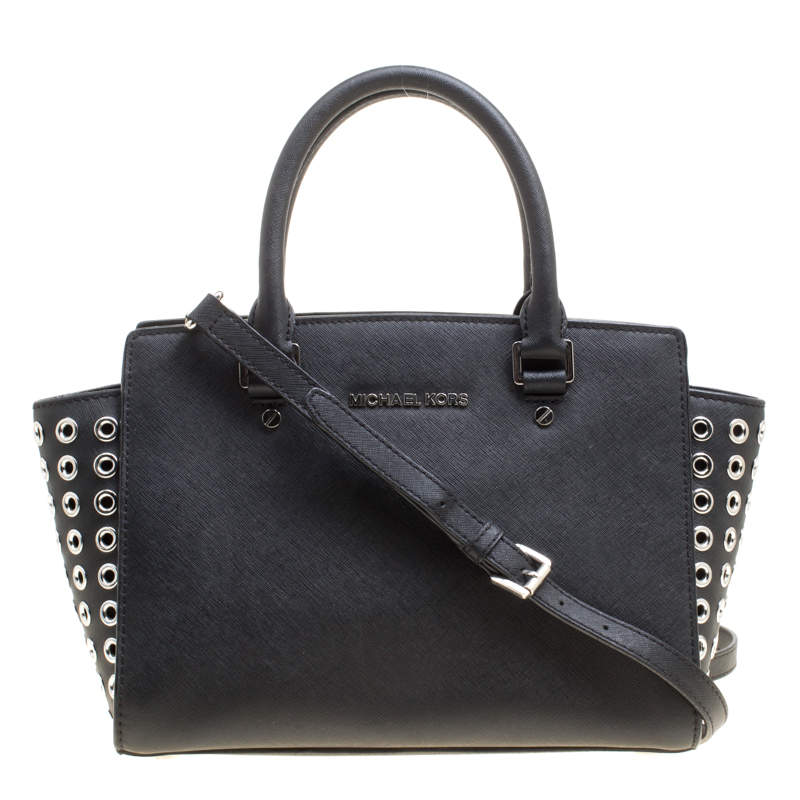 Pre Owned Michael Michael Kors Black Leather Medium Selma Eyelet Top Handle Bag