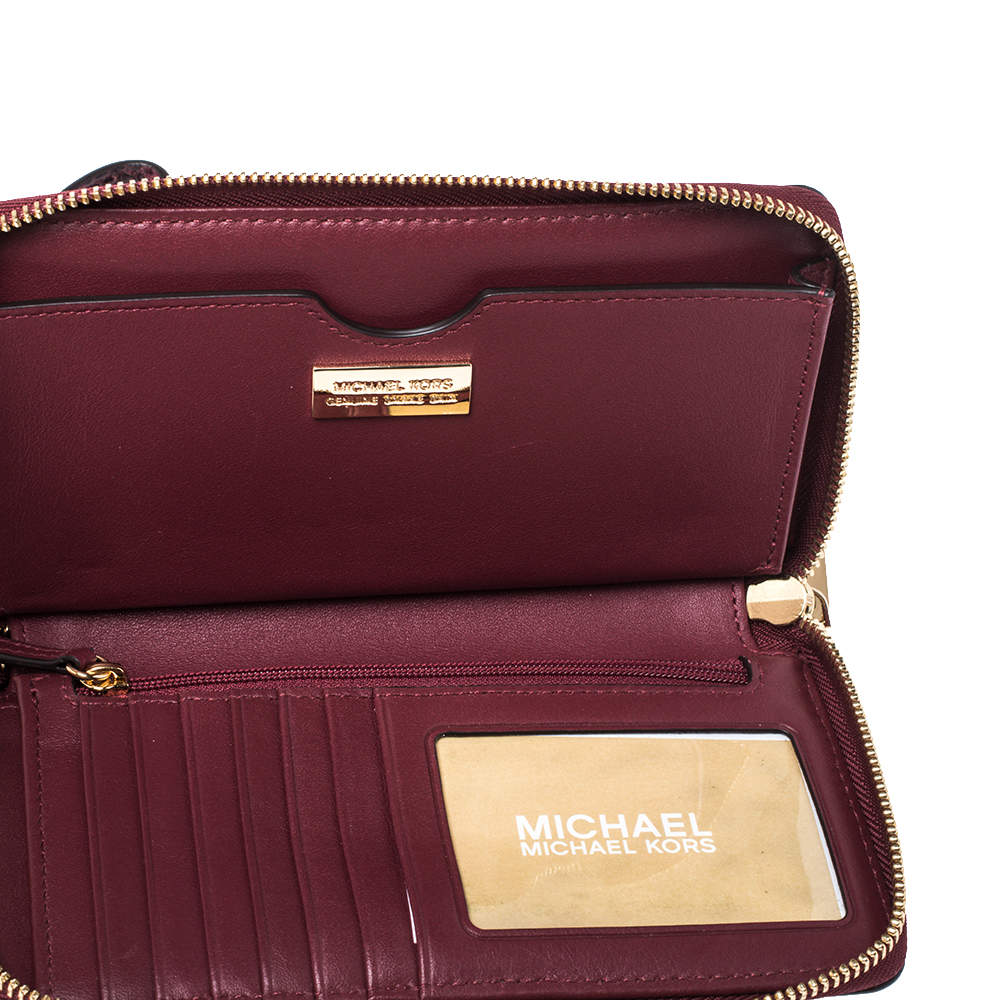 Michael kors burgundy wristlet hotsell