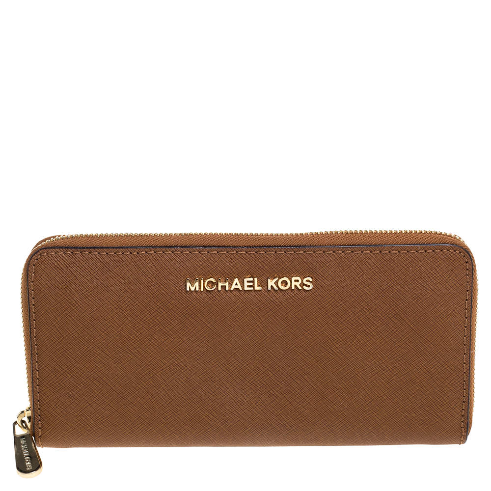 مملوكة مسبقًا Michael Kors Brown Leather Jet Set Travel Zip Around Wallet