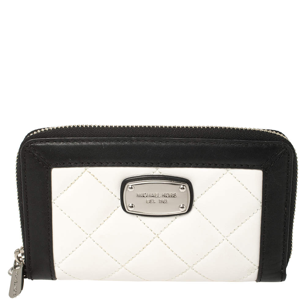 Michael Kors White/Black Quilted Leather Wristlet Wallet