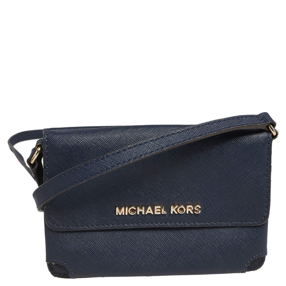 Pre Owned Michael Kors Blue Leather Multifunction Jet Set Travel Wallet