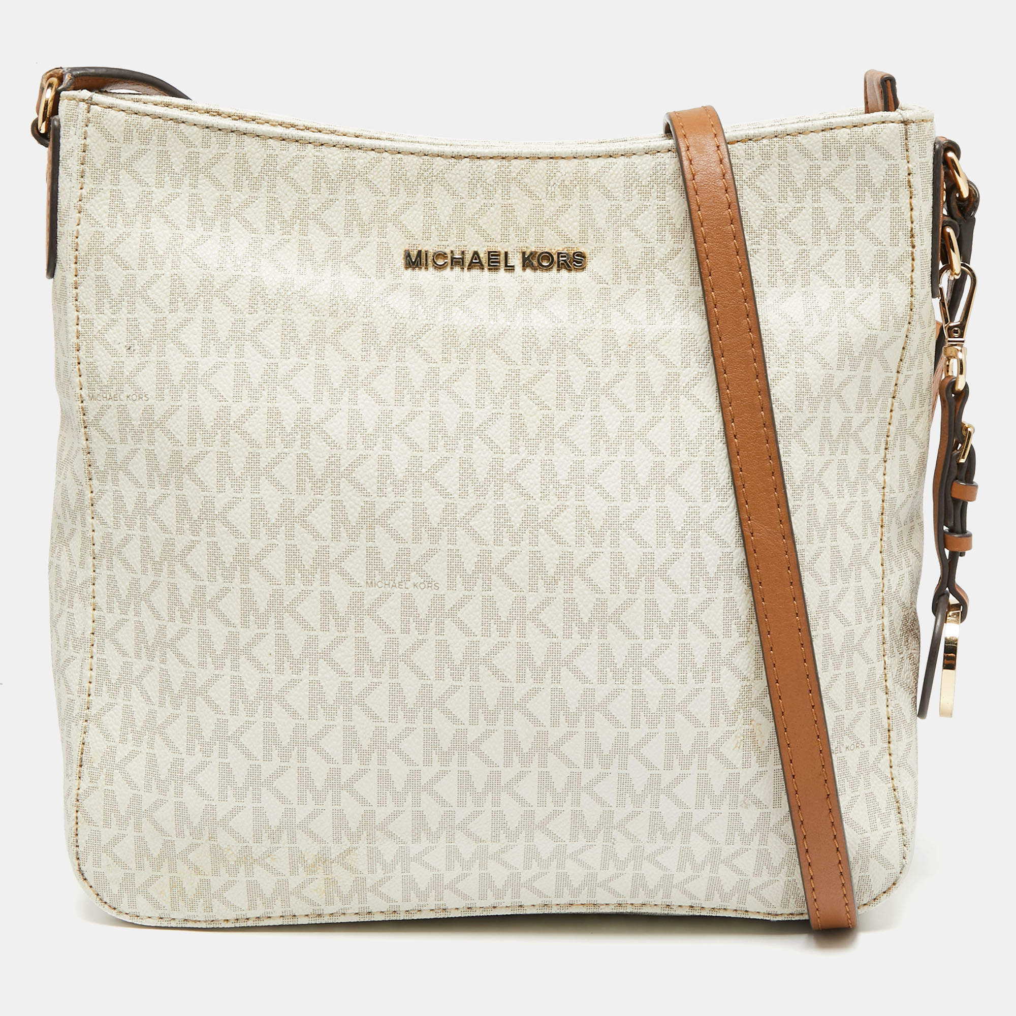 Pre Owned Michael Kors White Signature Coated Canvas Jet Set Messenger Bag