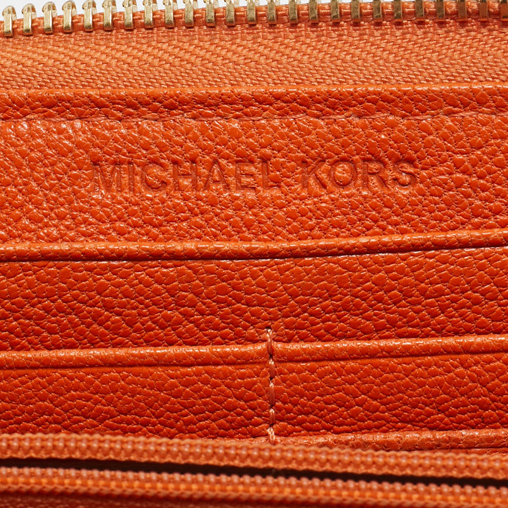 Micahael Kors Orange Camo outlets Wallet