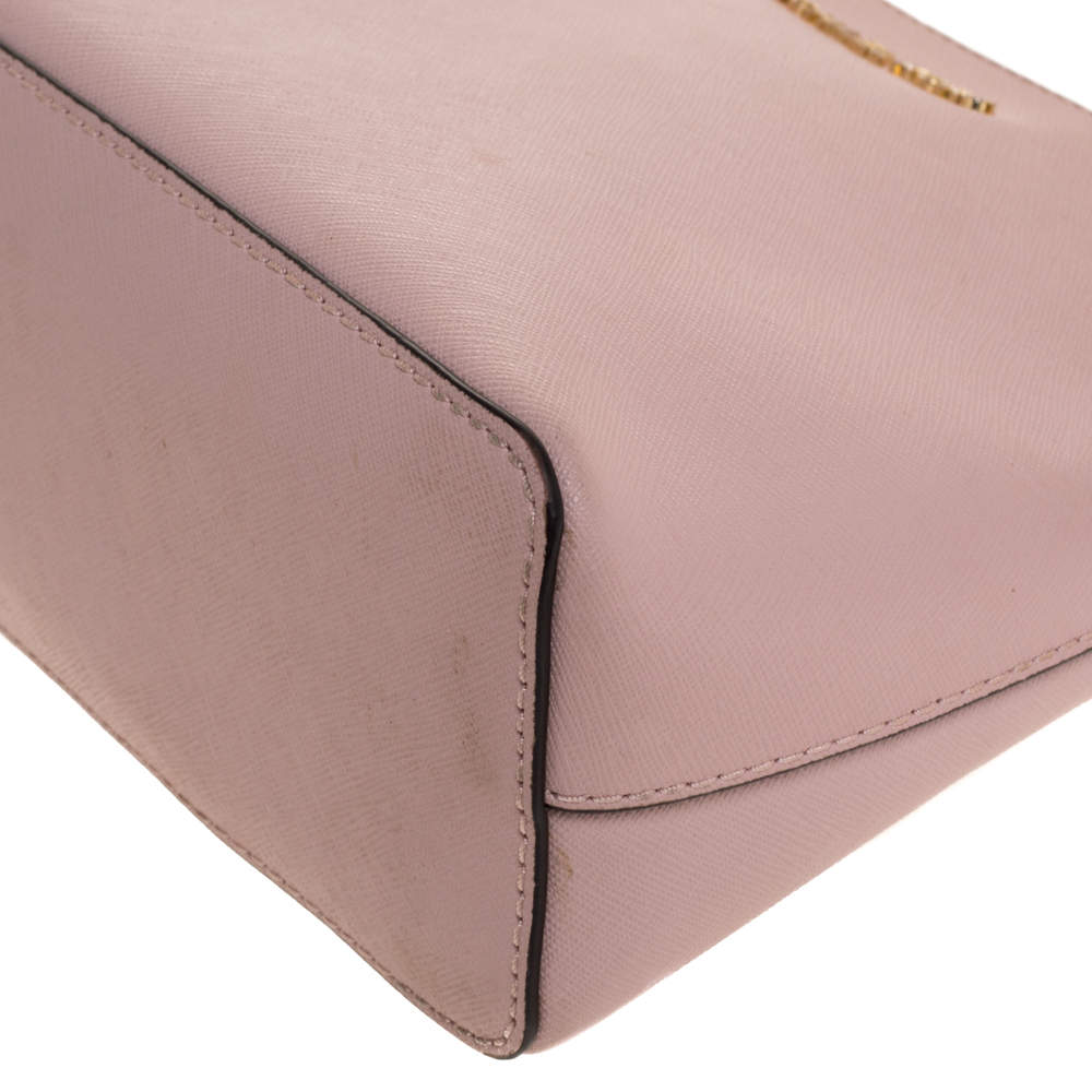 MICHAEL Michael Kors Light Pink Leather Cindy Dome Crossbody Bag MICHAEL  Michael Kors | The Luxury Closet